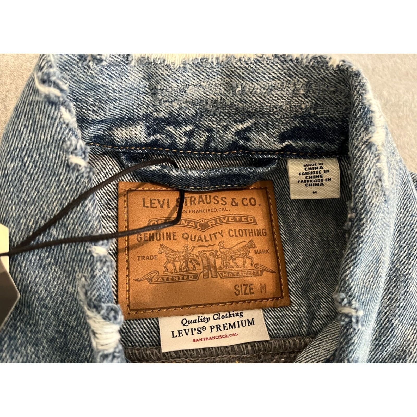 Levi's Levis Premium Distressed Trucker Denim Jacket Wool Aztec Blanket Size Medium NWT Size US M / EU 48-50 / 2 - 2 Thumbnail