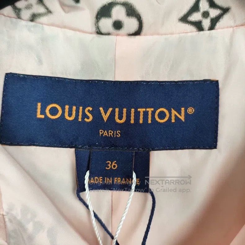Louis Vuitton Louis Vuitton Nylon printed hooded jacket Size XS / US 0-2 / IT 36-38 - 4 Thumbnail