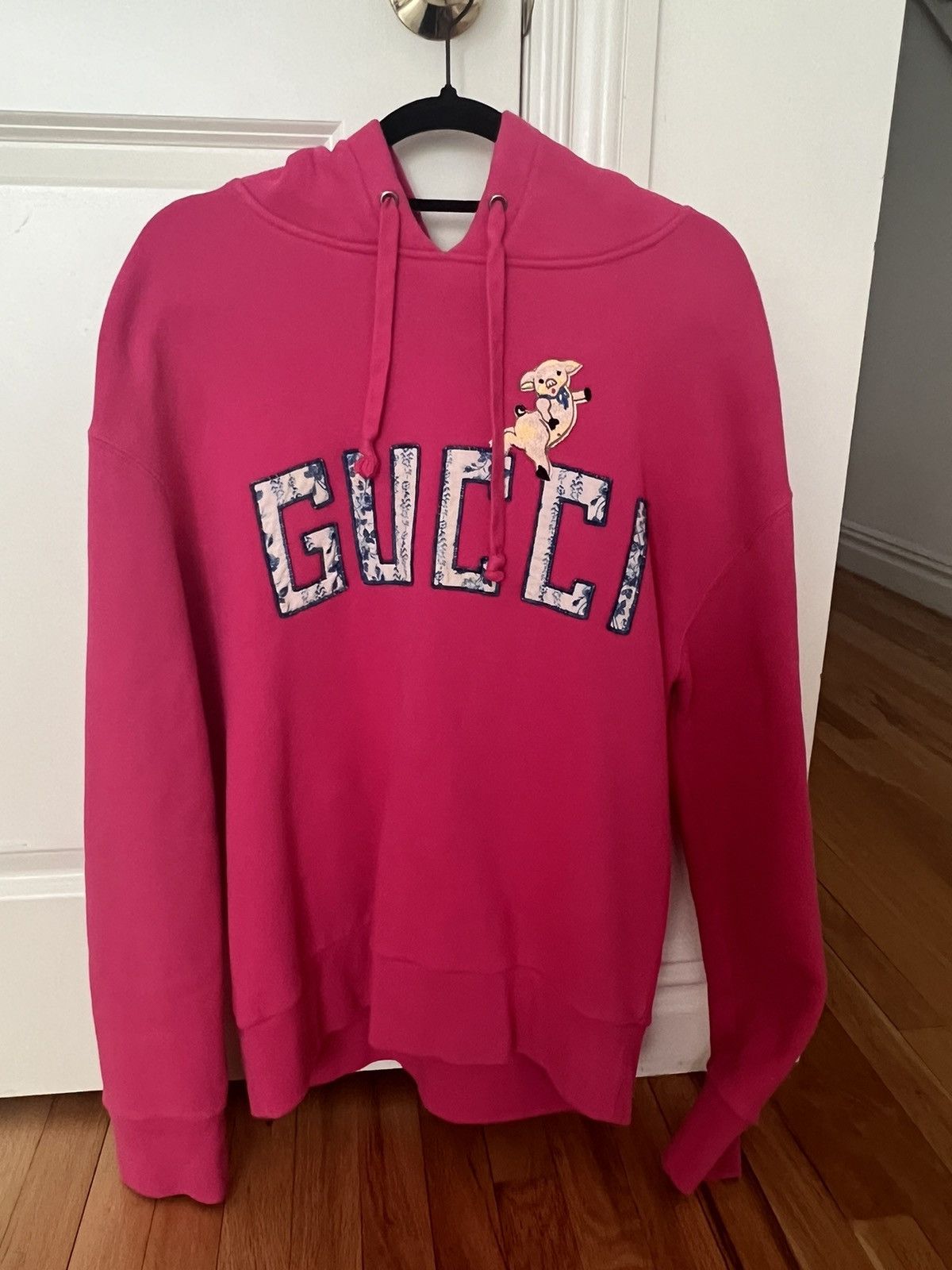 Gucci pink pig sweatshirt hotsell