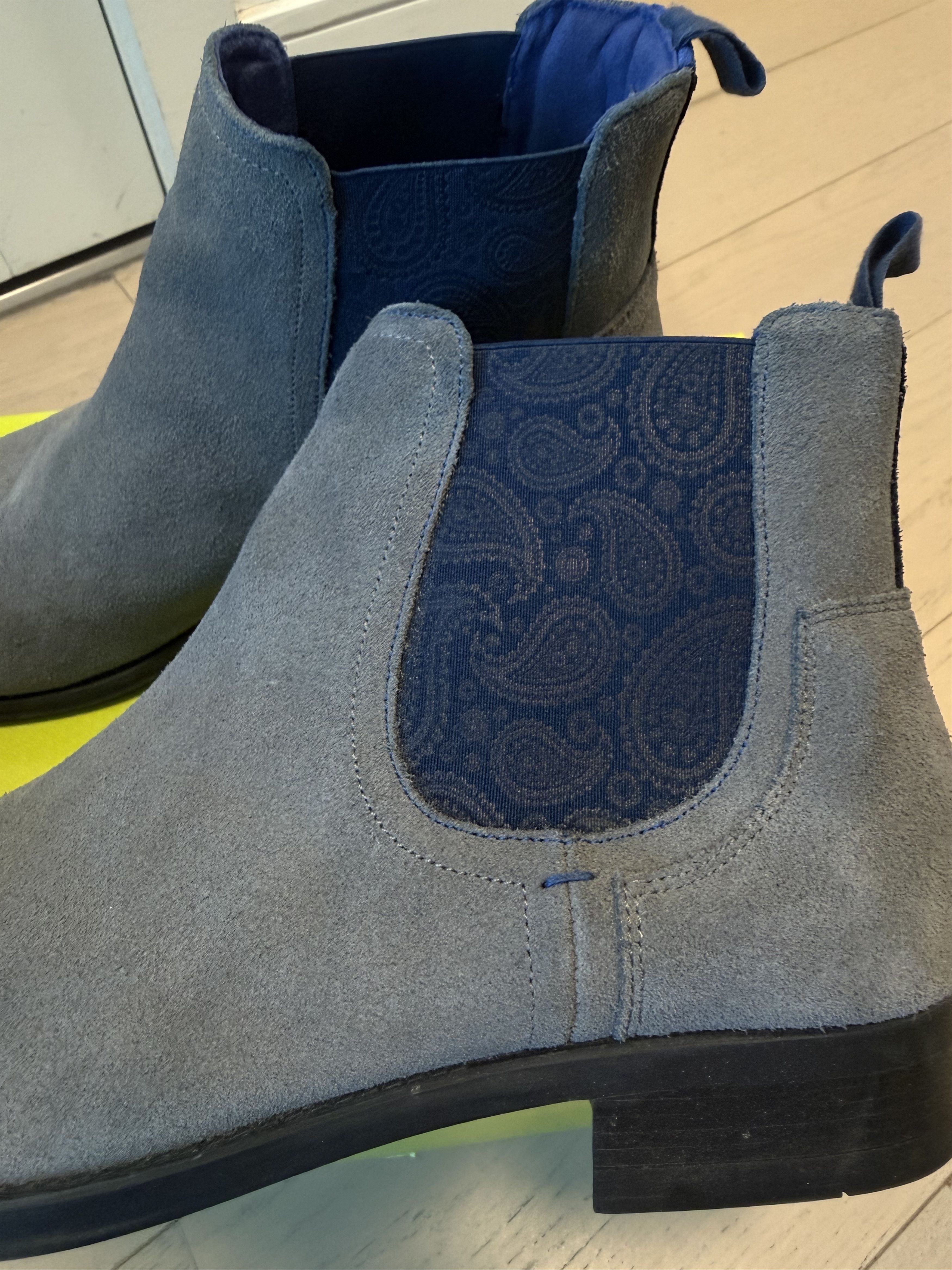 Ted Baker Ted Baker Chelsea Boots (Travord) - Grey Suede Size US 10 / EU 43 - 3 Thumbnail