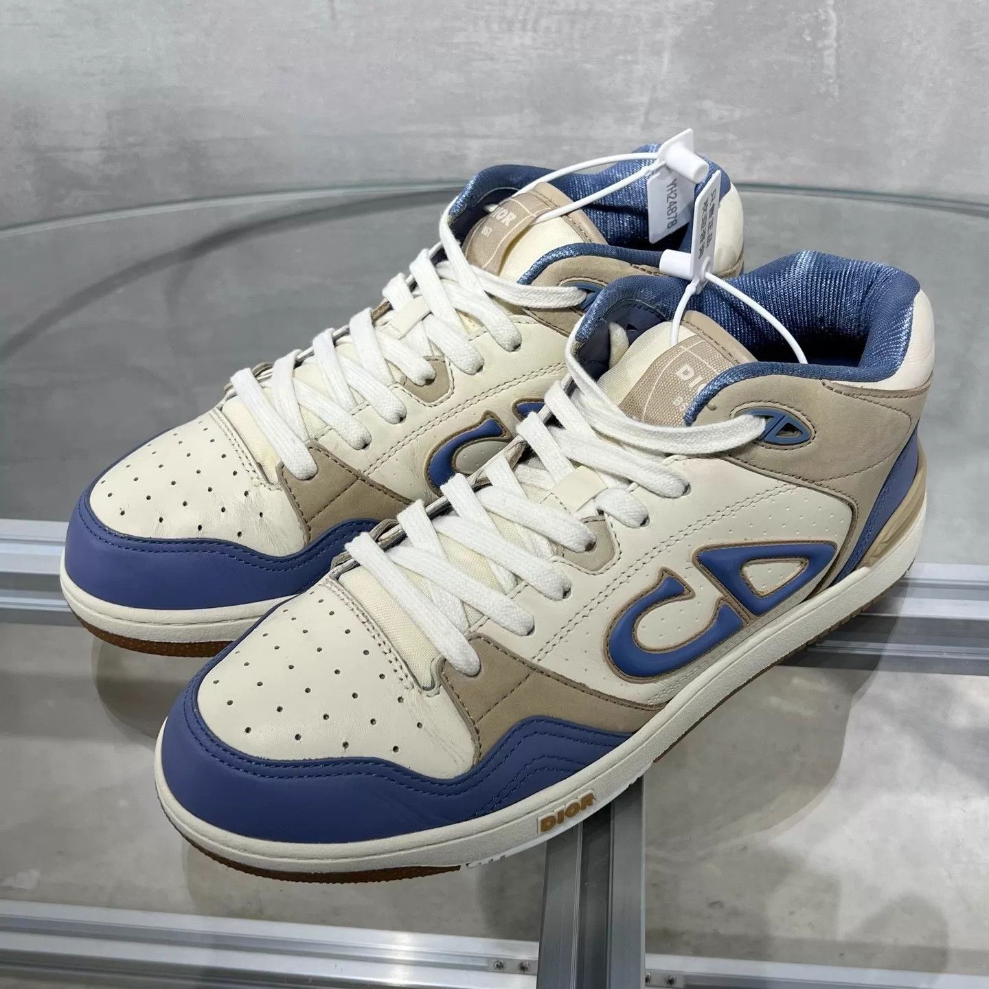 Dior Dior B57 Milk Blue 40 shoes Size US 7 / EU 40 - 2 Thumbnail