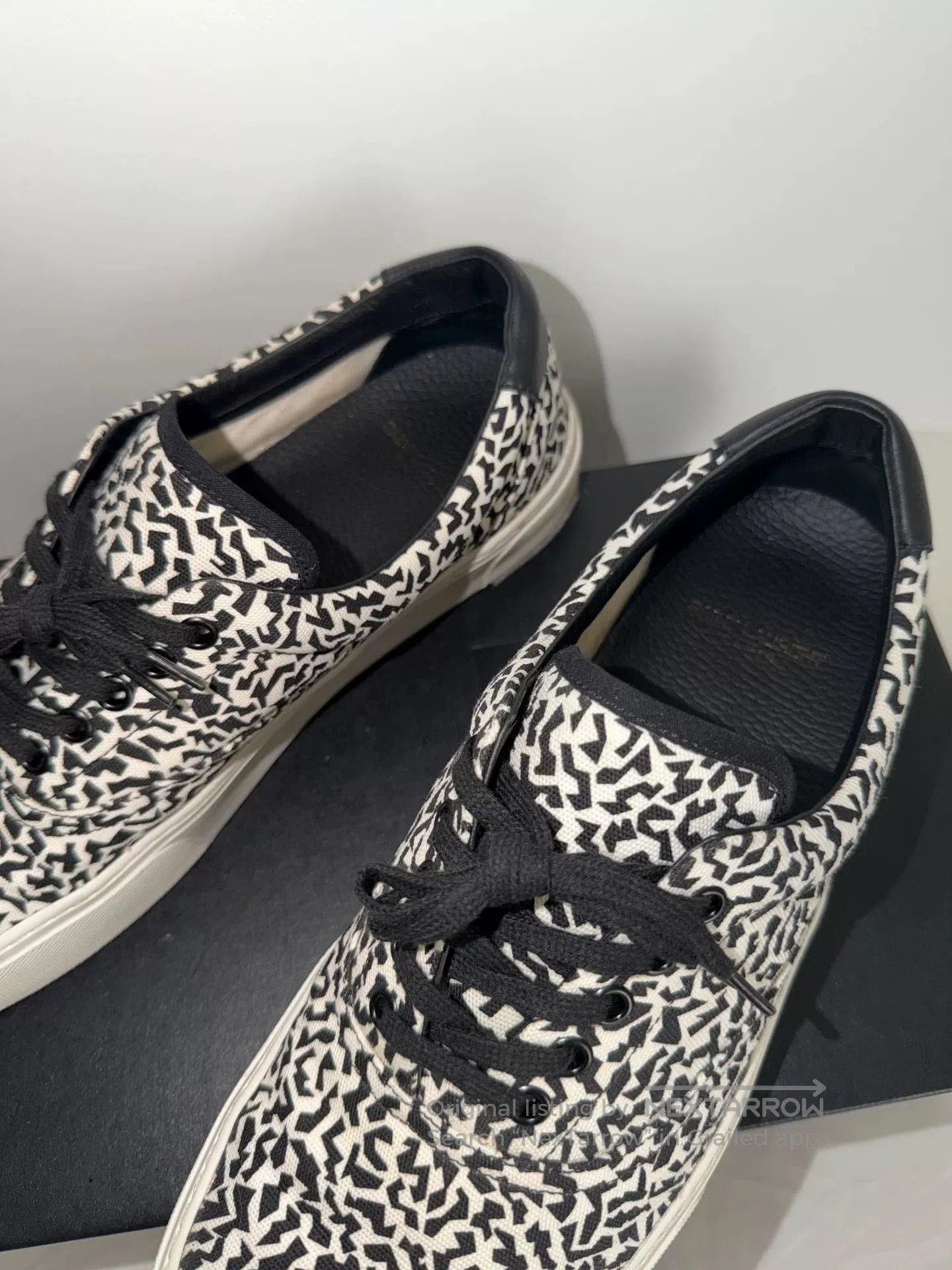 Saint Laurent Paris Saint Laurent Venice Low Flat Shoes. Size US 10 / EU 43 - 5 Thumbnail