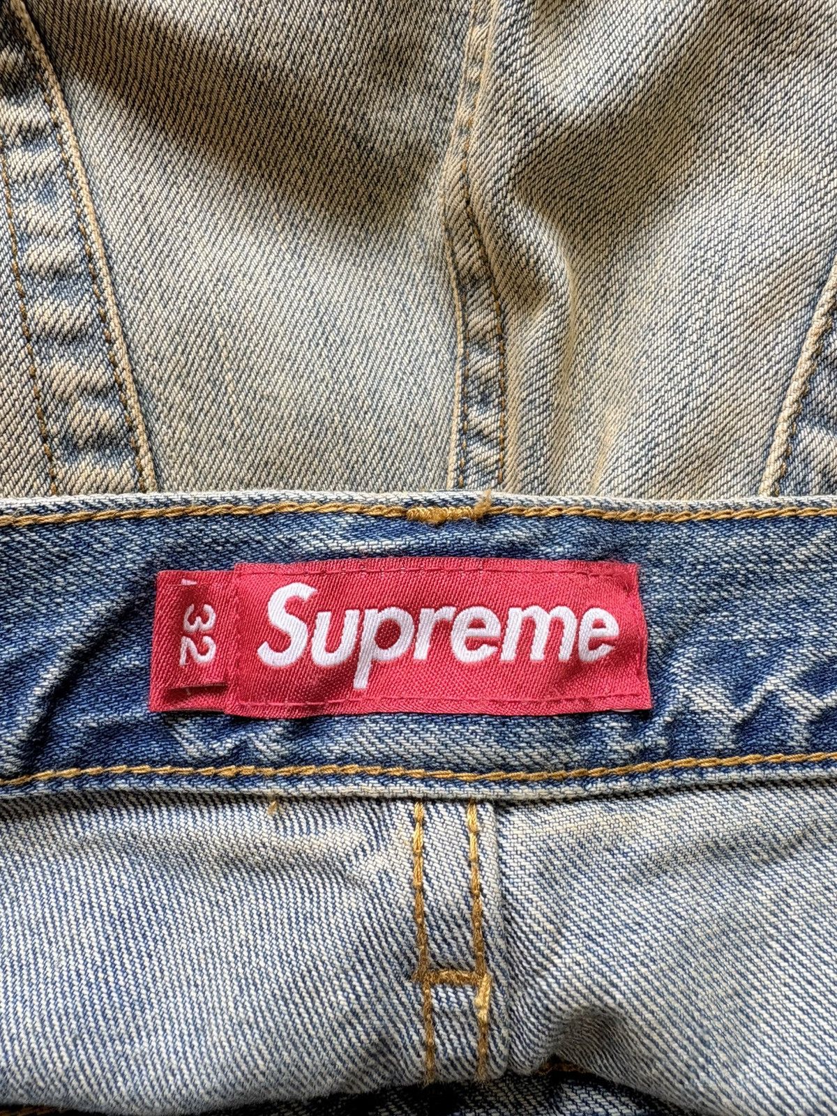 Supreme Supreme Dirty Indigo Denim Jeans FW25 Size US 32 / EU 48 - 14 Thumbnail