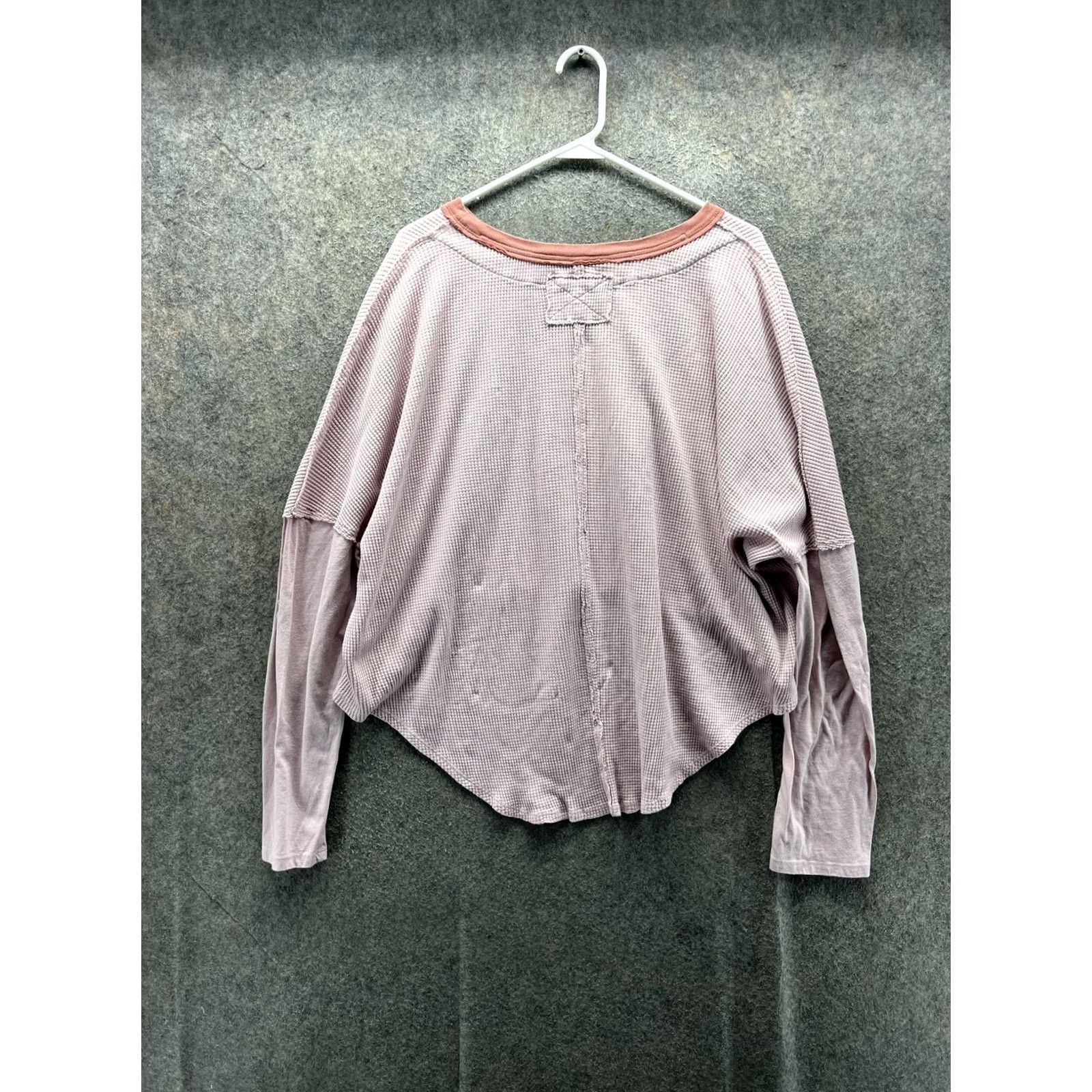 Free People We The Free People Shirt Women Medium Pink Crew Neck Long Sleeve Waffle High Low Size M / US 6-8 / IT 42-44 - 7 Thumbnail