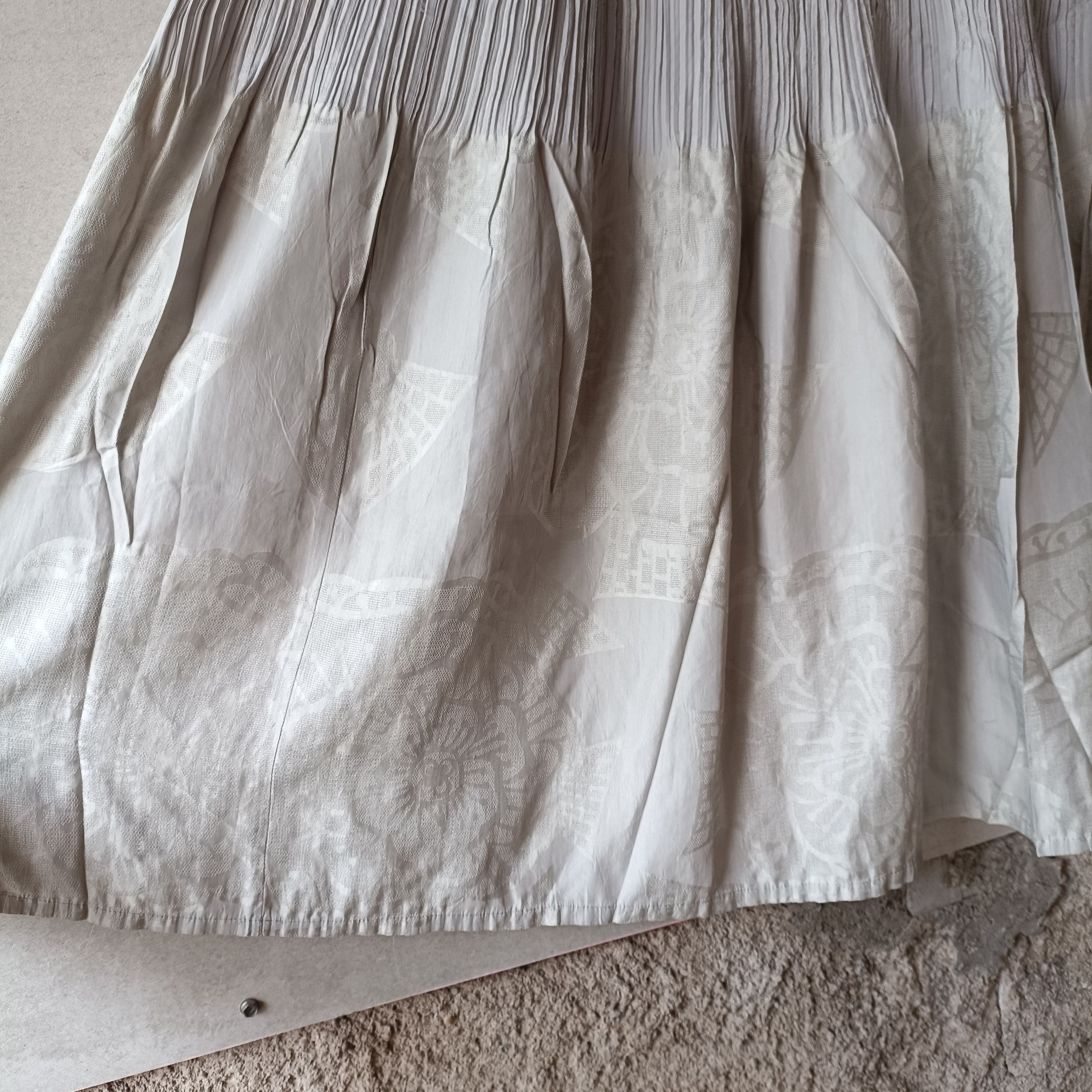 Issey Miyake Issey Miyake Fete Skirt Pleated Flower Patern Size 30" / US 8 / IT 44 - 4 Thumbnail