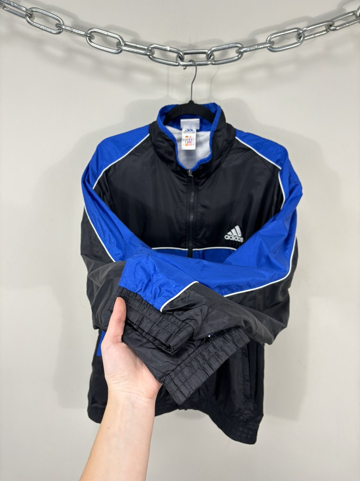 Adidas Vintage Adidas Y2K Retro Hype Full Zip Nylon Track Jacket Size US L / EU 52-54 / 3 - 11 Thumbnail