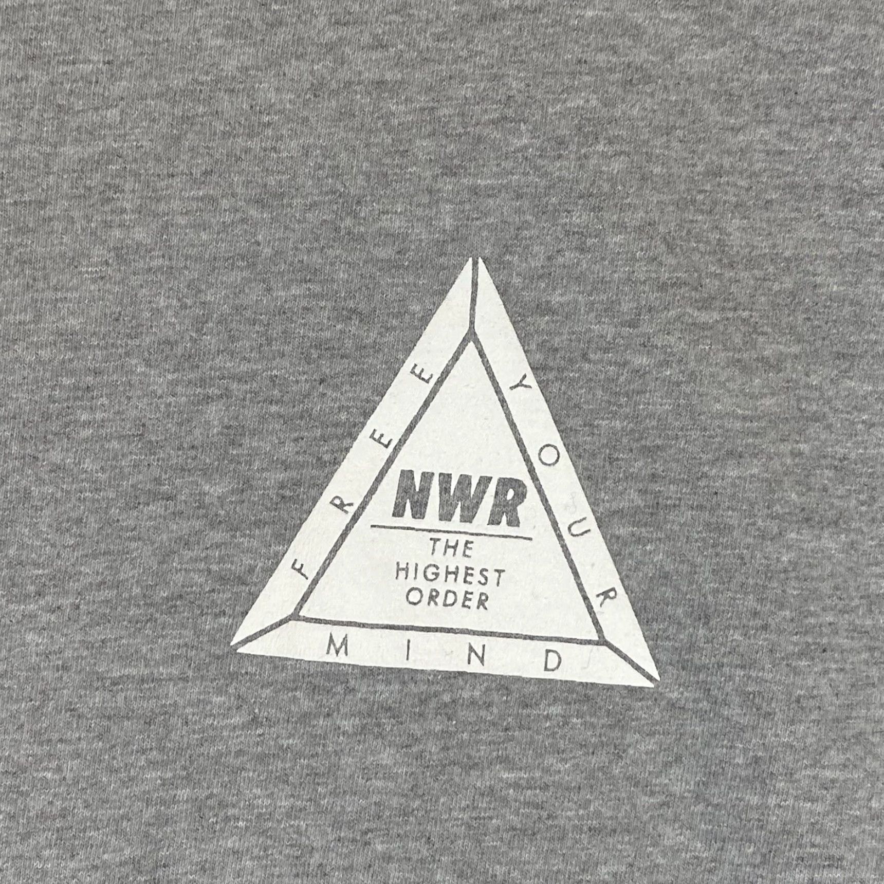 Vintage New World Shirt Mens Large Gray ‘Free Your Mind’ NWR Kill Fear Size US L / EU 52-54 / 3 - 3 Thumbnail