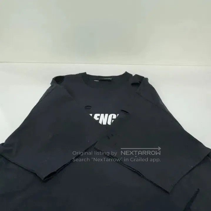 Balenciaga Balenciaga Distressed Logo Short Sleeve T. Size US XS / EU 42 / 0 - 2 Thumbnail