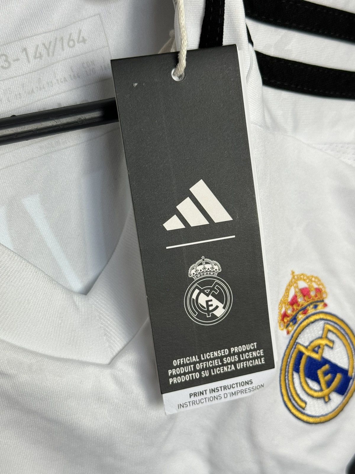 Adidas KIDS New Real Madrid 24/25 Home Camavinga Football Jersey Size US S / EU 44-46 / 1 - 12 Thumbnail