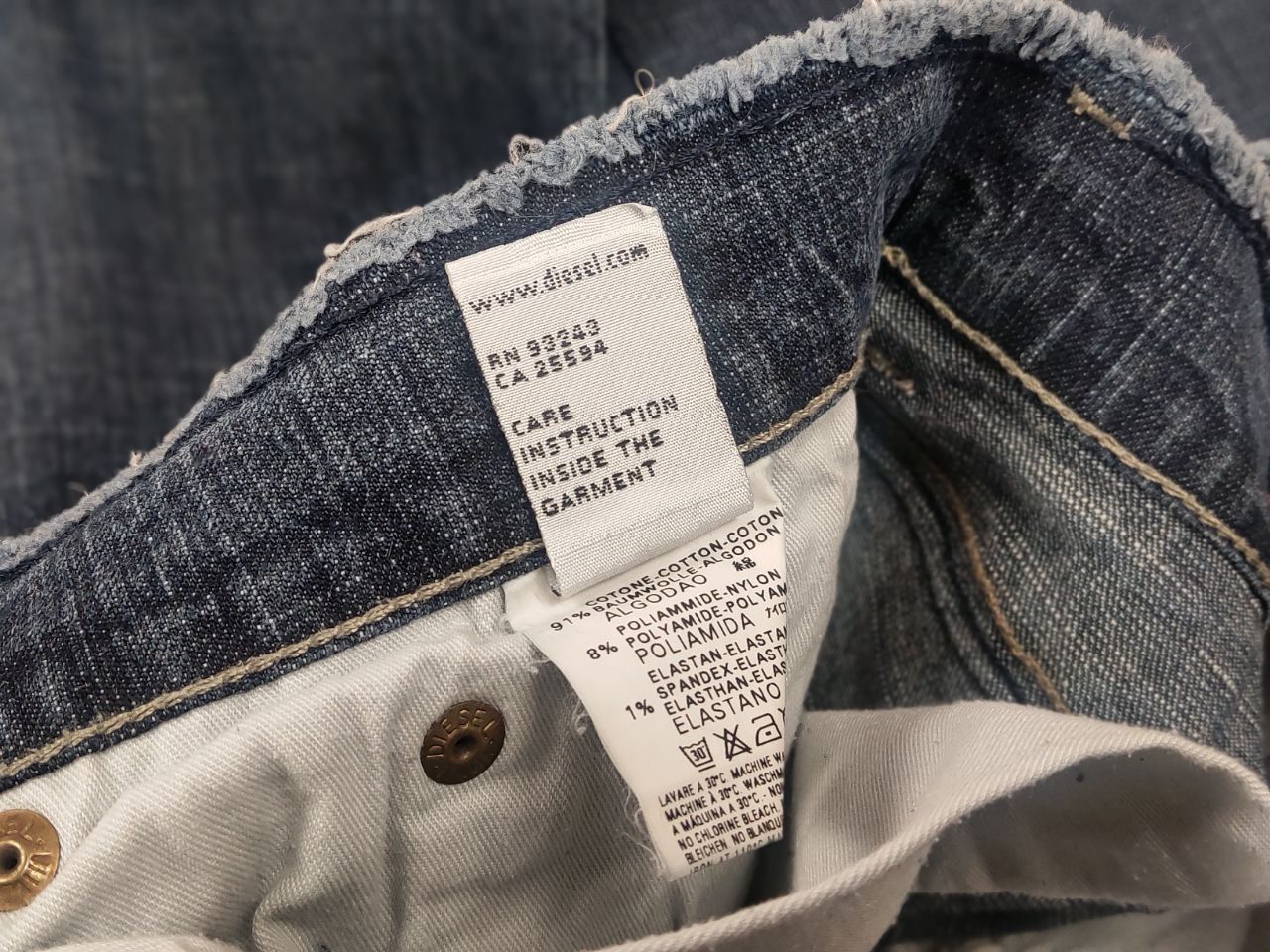 Diesel Rare Vintage Diesel Distressed Denim Flared Jeans Y2k Style Size 32" / US 10 / IT 46 - 18 Thumbnail