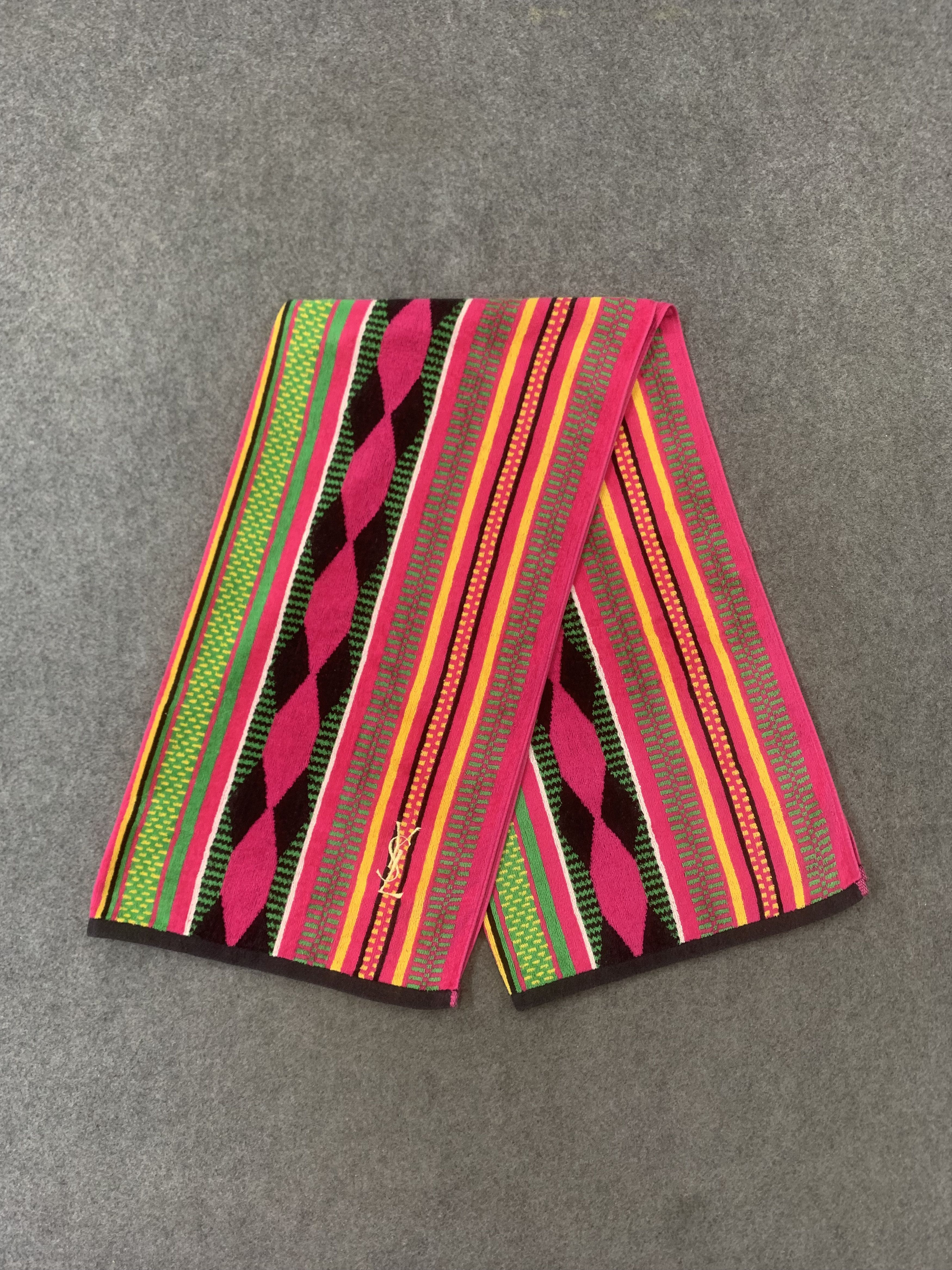 Yves Saint Laurent Yves Saint Laurent Towel Body Wrap BL9258 Size ONE SIZE - 4 Thumbnail