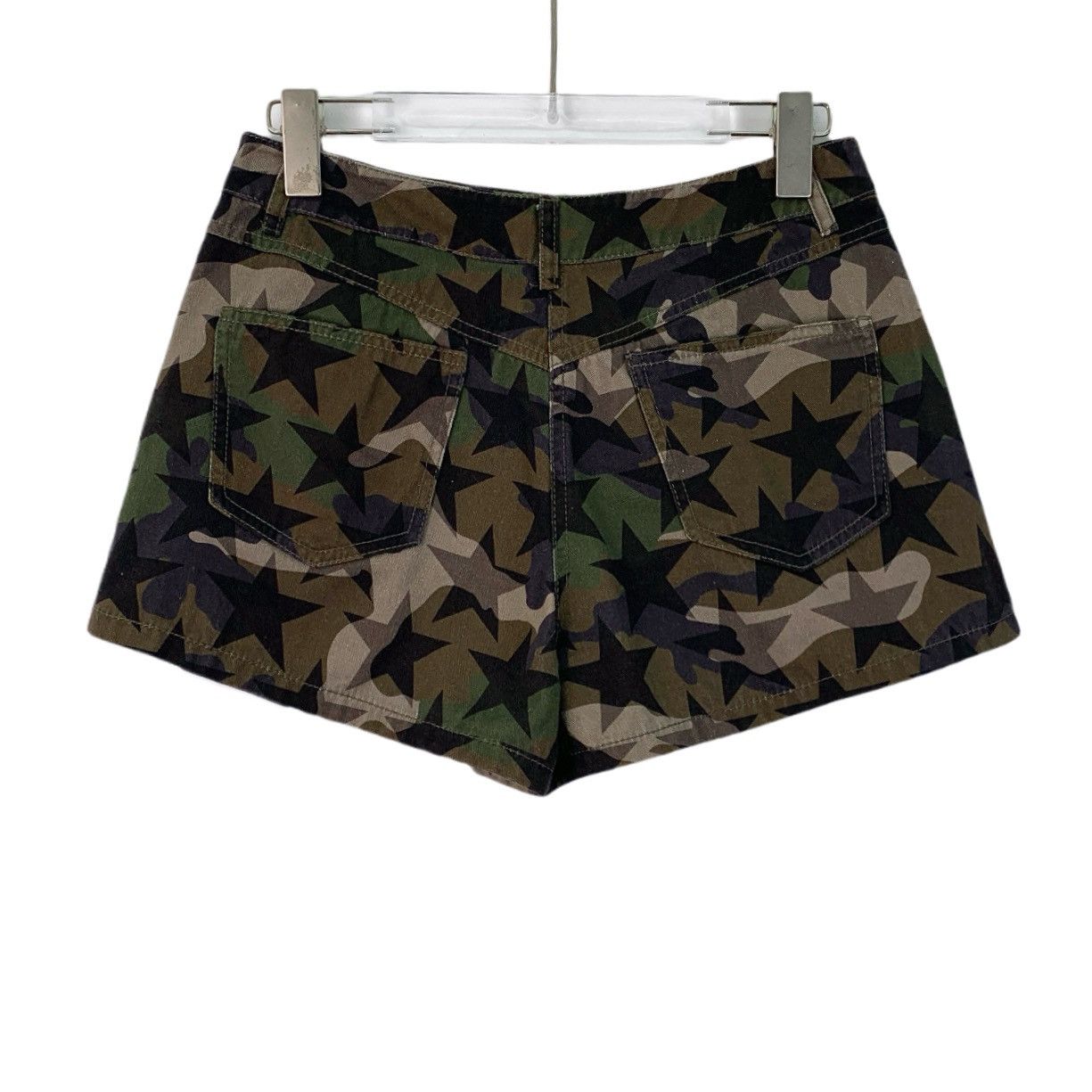 Valentino Valentino Star All Over Print Camouflage Casual Shorts K26WX Size 28" / US 6 / IT 42 - 2 Thumbnail