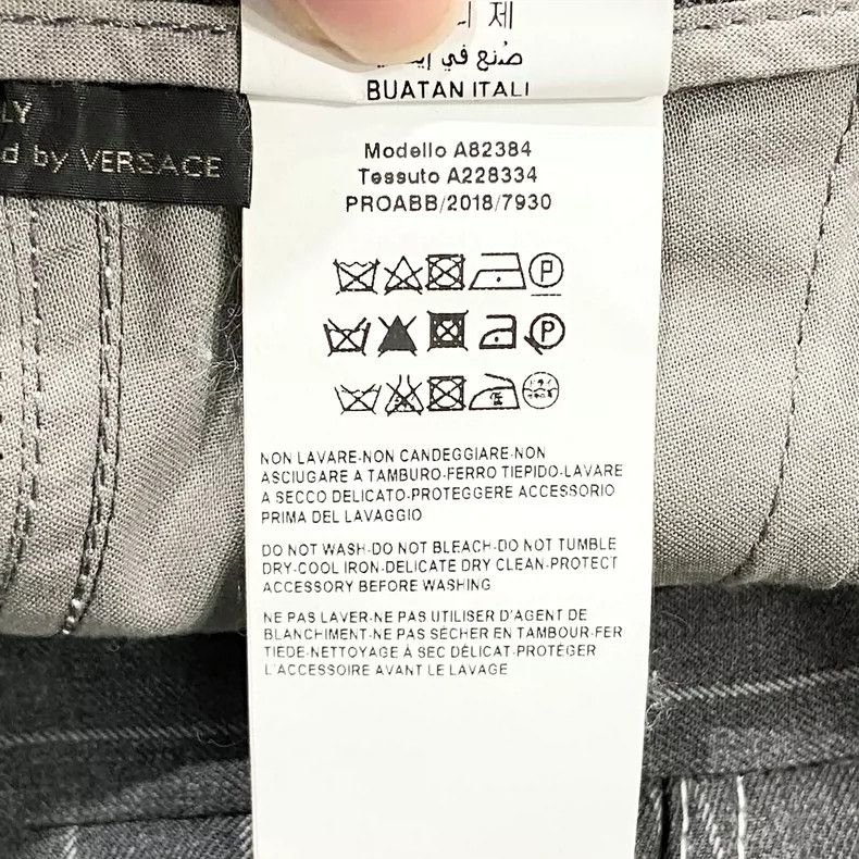 Versace Versace Striped wool shorts Size US 38 / EU 54 - 7 Thumbnail
