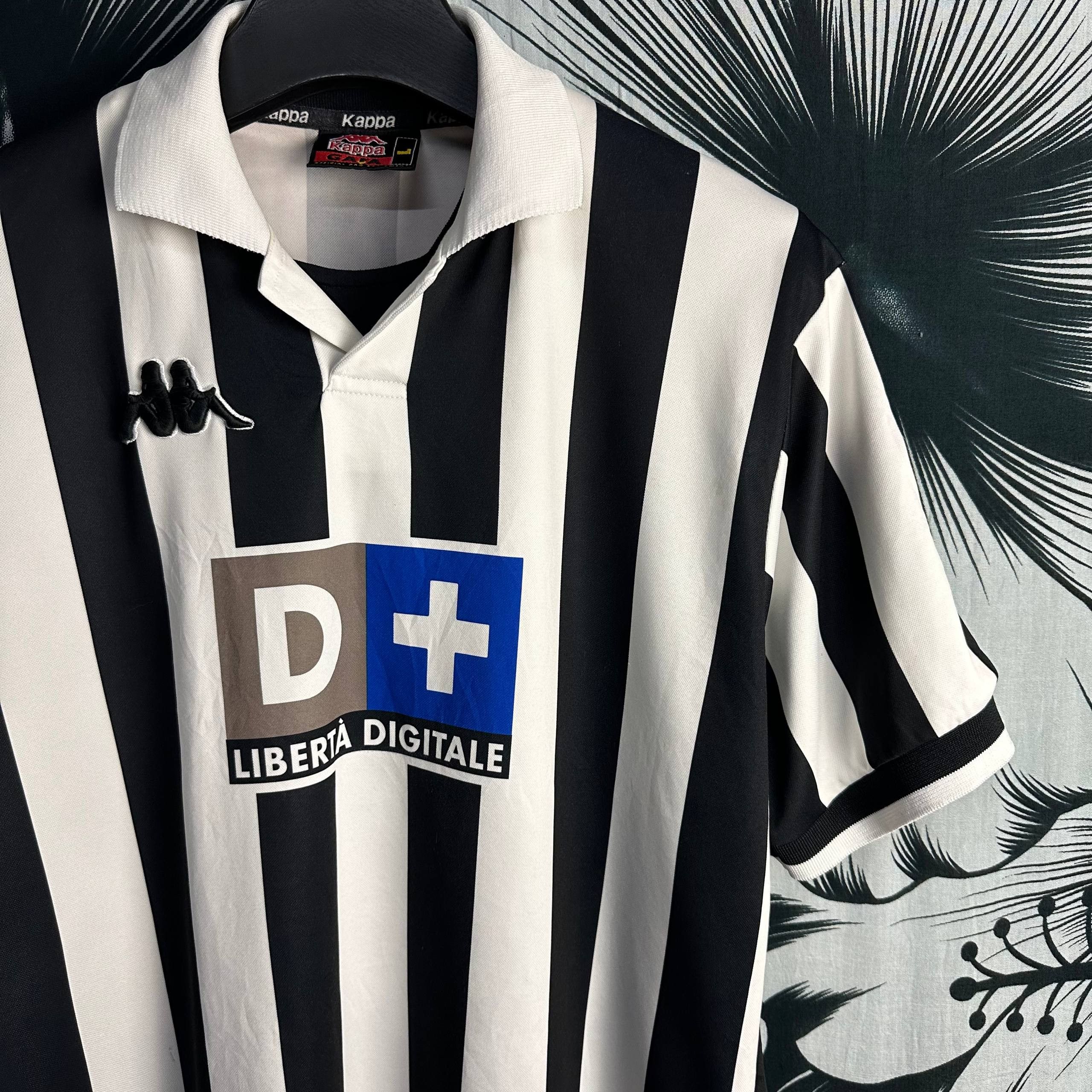 Vintage Juventus Iconic Zidane Kappa Soccer Jersey 1998-99 Vintage