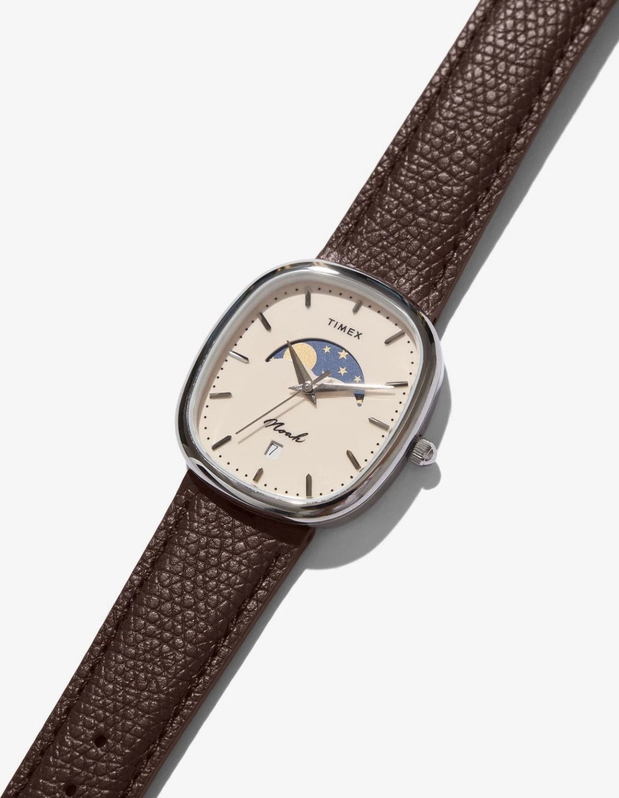 Noah × Timex Timex Noah Moon Phase Watch Brown Strap Silver Size ONE SIZE - 1 Preview
