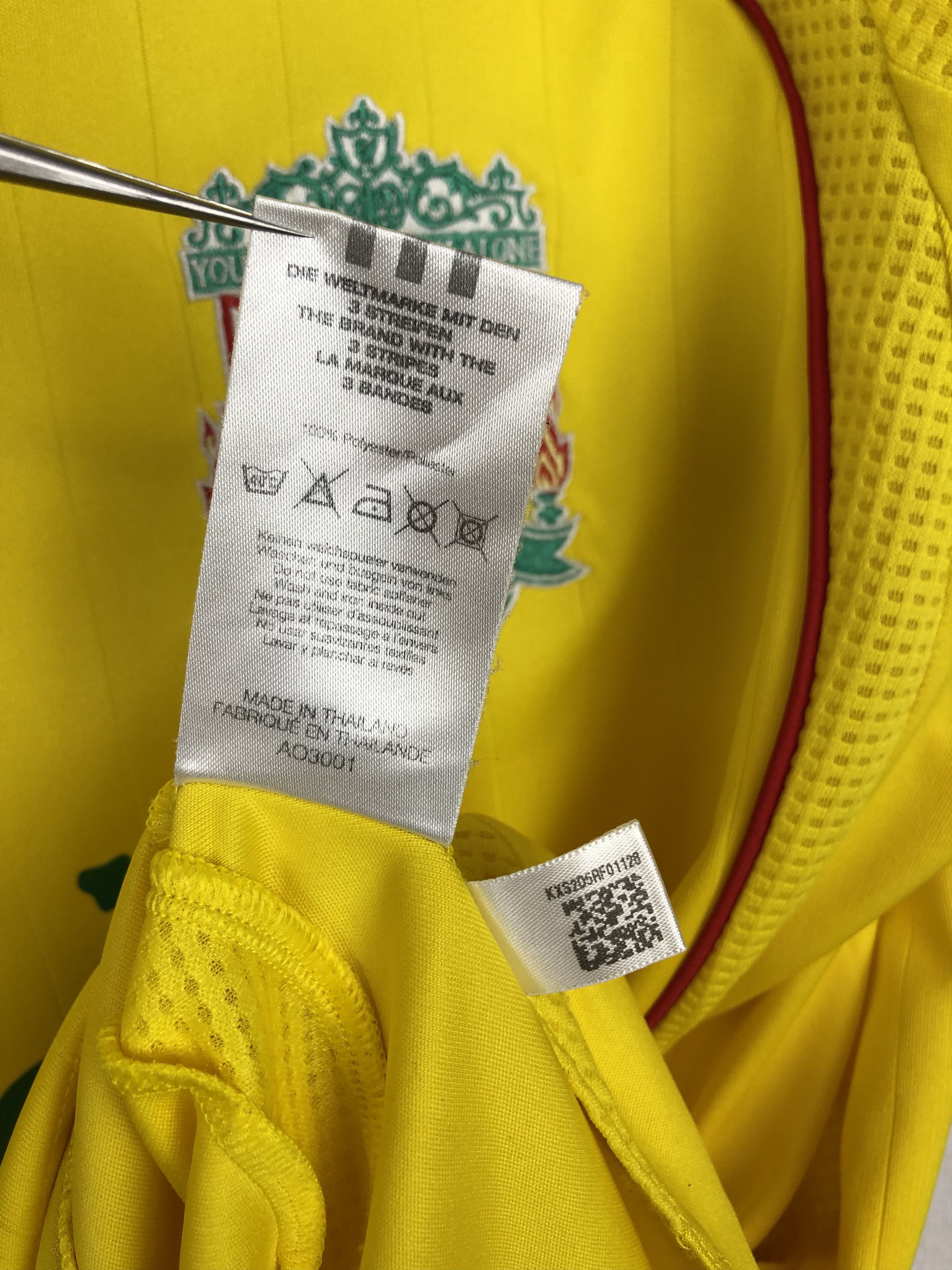 Vintage Liverpool football shirt 2006 Soccer Yellow Jersey Trikot Size US XL / EU 56 / 4 - 6 Thumbnail