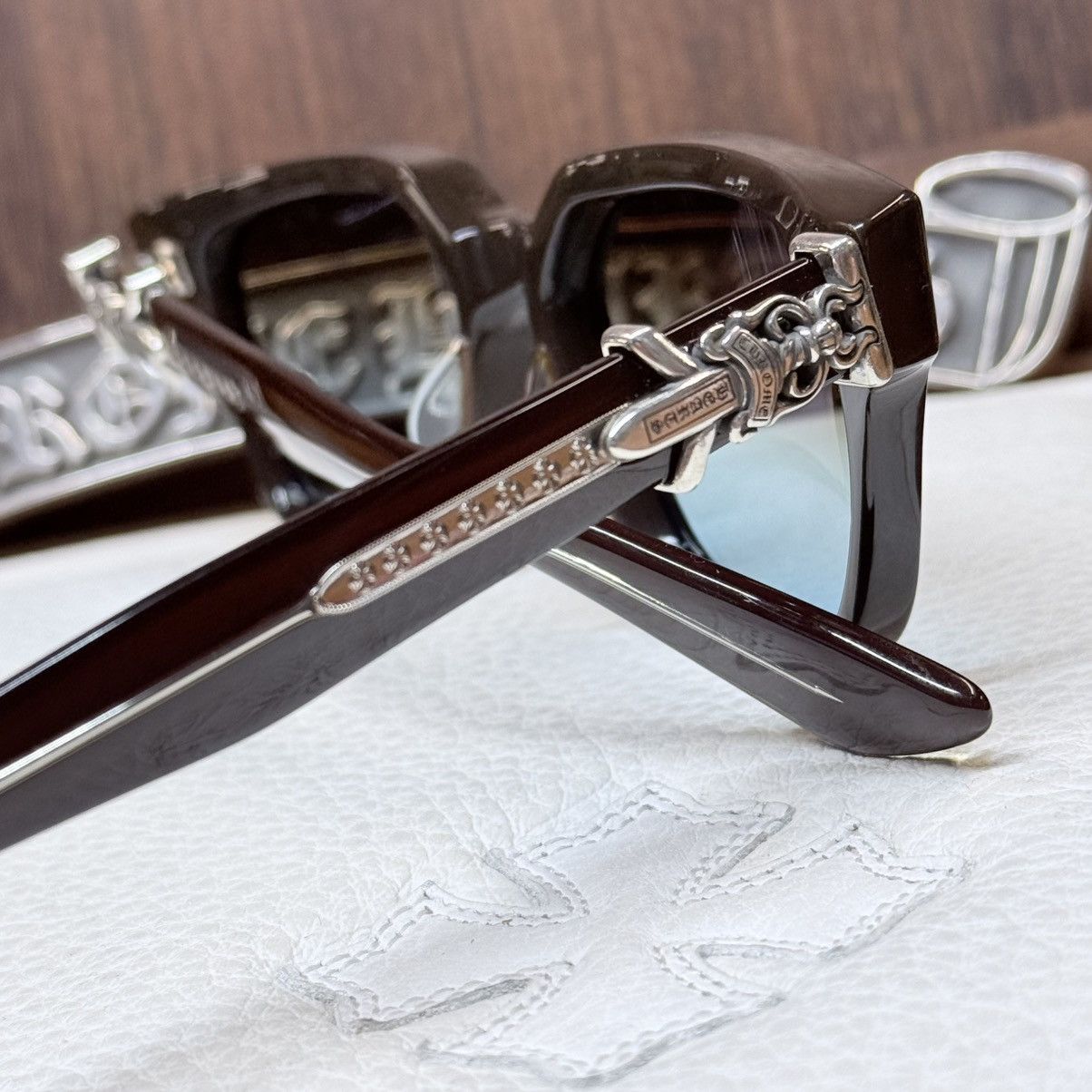 Chrome Hearts Chrome Hearts Vagillionaire II ‘Murky Waters’ Sunglasses Size ONE SIZE - 9 Thumbnail