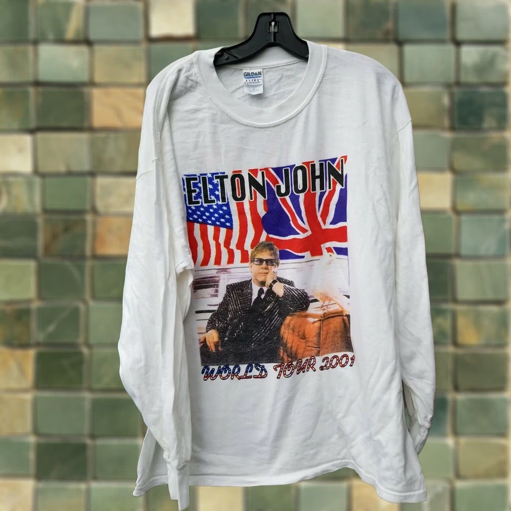 Gildan VINTAGE Elton John 2001 World Tour Concert Long Sleeve T Shirt XL Red Mens 90s Confidence Size US XL / EU 56 / 4 - 1 Thumbnail