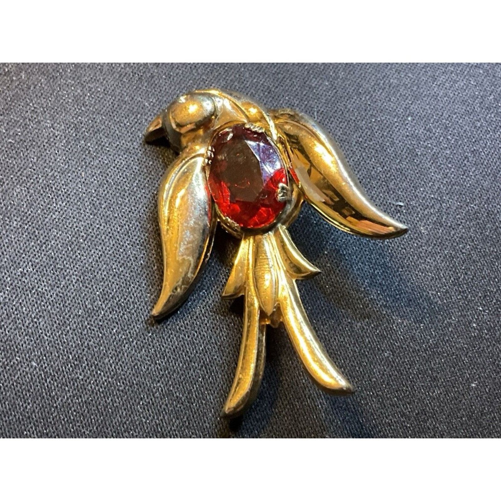 Other Coro Pegasus Red Jelly Belly Gilt Gold Tone Bird Brooch Size ONE SIZE - 4 Thumbnail