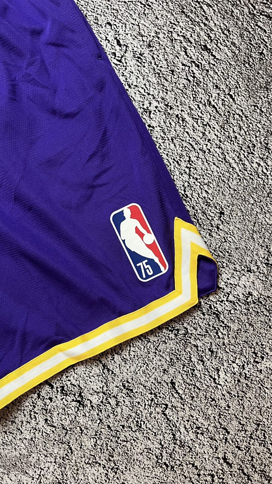 Nike Los Angeles Lakers NBA 75 year’s anniversary nike shorts Size US 32 / EU 48 - 3 Thumbnail