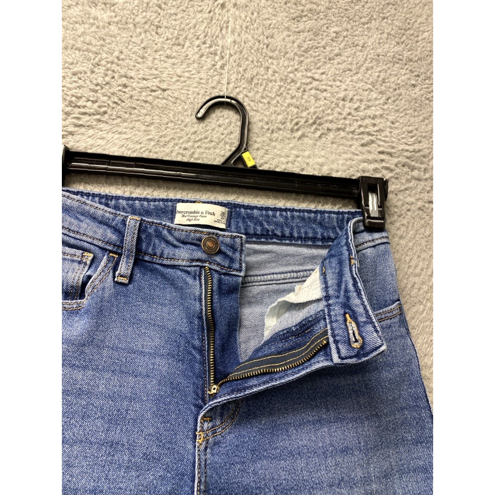 Abercrombie & Fitch VINTAGE Abercrombie & Fitch Jeans High Rise Boot Flare Women 28x29 Blue 90s Y2K Bedazzled Stars Vintage 159-5 Size 28" / US 6 / IT 42 - 3 Thumbnail