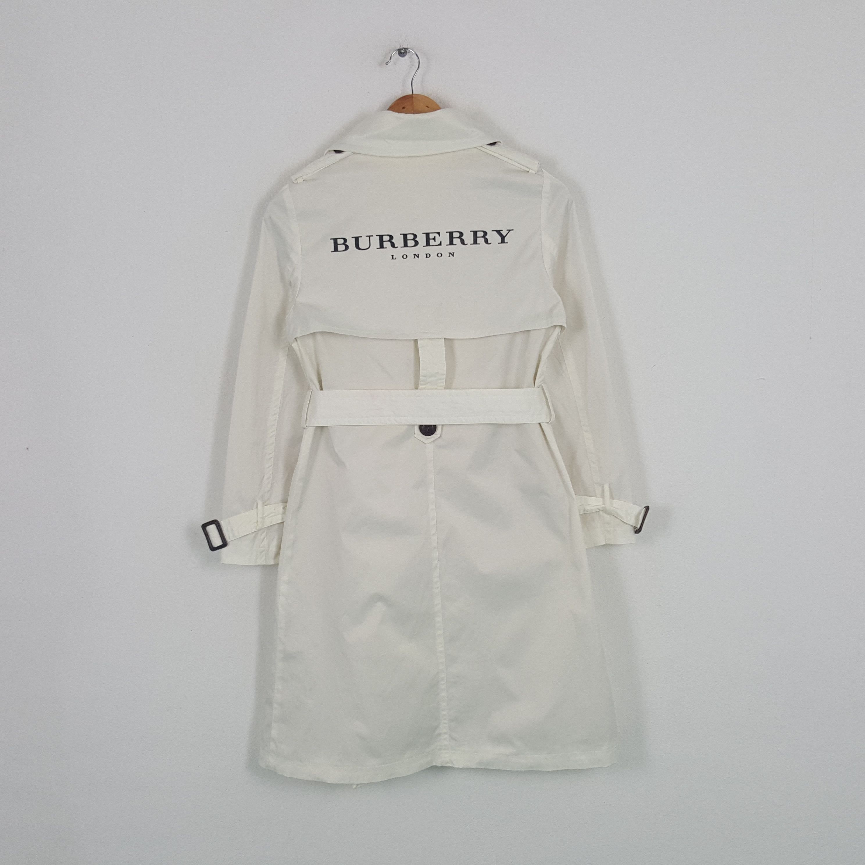 Burberry × Vintage Vintage Burberry London Designer Brand Trench Jacket Size US XS / EU 42 / 0 - 1 Thumbnail