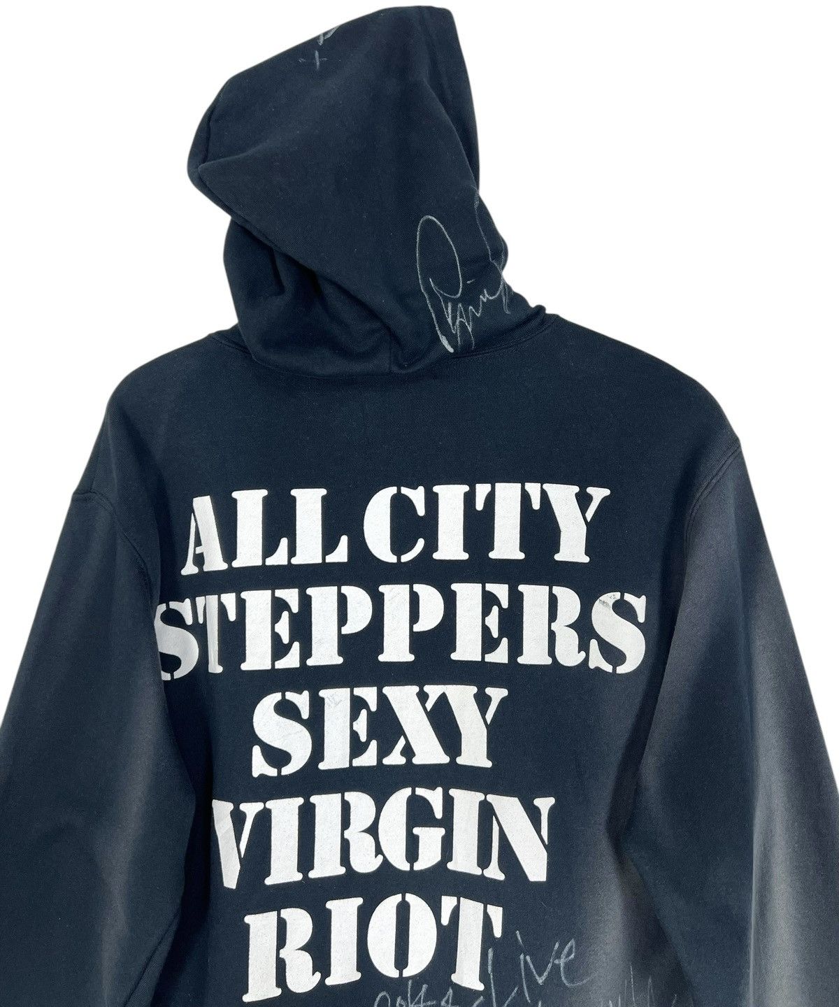 Band Tees × Japanese Brand ALL CITY STEPPERS SEXY VIRGIN RIOT ALBUM TOUR HOODIE Size US M / EU 48-50 / 2 - 5 Thumbnail