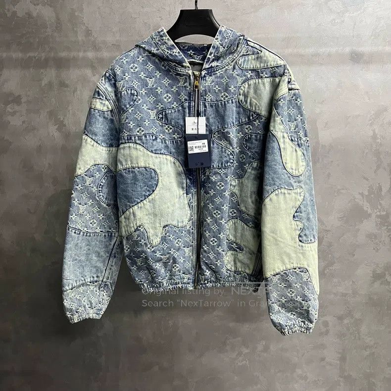 Louis Vuitton Louis Vuitton Blue deconstructed presbyopic full-print den Size US M / EU 48-50 / 2 - 1 Thumbnail