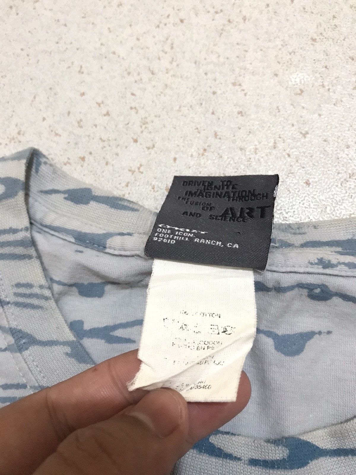 Oakley × Vintage Vintage Oakley Tshirt Size US L / EU 52-54 / 3 - 6 Thumbnail