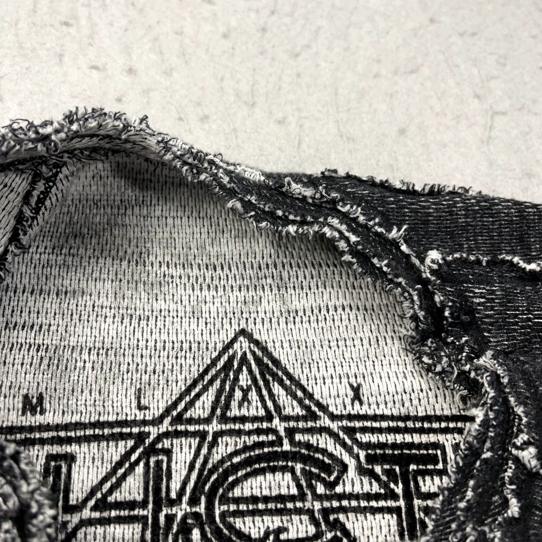 Affliction Affliction Shirt Mens L Gray Skull Native Waffle Thermal Reversible Y2K Vintage Grunge X-Large T-Shirt Mens Size US L / EU 52-54 / 3 - 3 Thumbnail