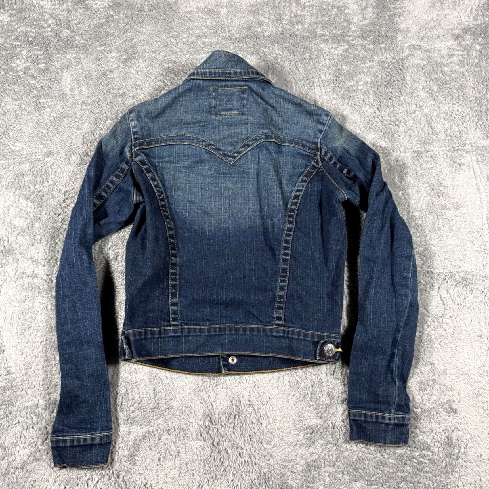 True Religion VINTAGE True Religion Denim Jacket Womens XS Blue Button Front Collared Pockets Slim Casual Denim Jacket Size XS / US 0-2 / IT 36-38 - 4 Thumbnail