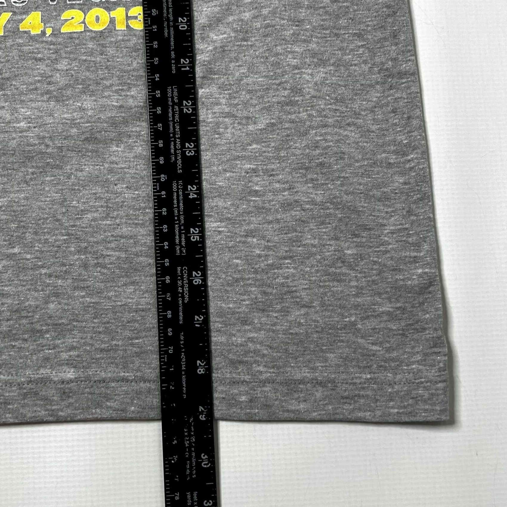 Tultex VINTAGE Mayweather vs Guerrero Welterweight World Championship Boxing Shirt Adult Large Gray Tultex Cotton Blend Casual Graphic Tee Mens Size US L / EU 52-54 / 3 - 3 Thumbnail
