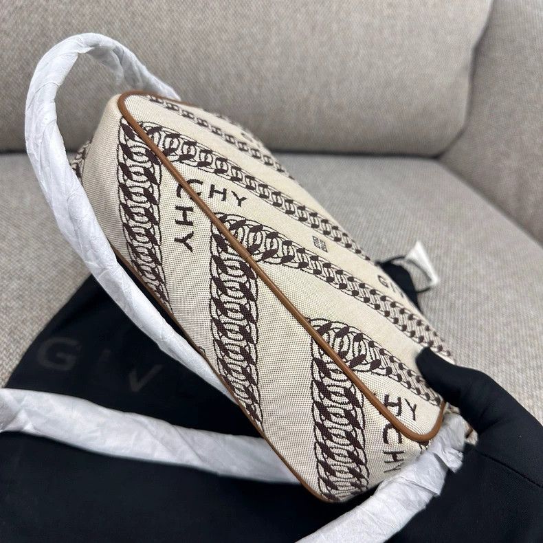 Givenchy Givenchy Chain Pattern Printed Canvas Camera Bag Size ONE SIZE - 3 Thumbnail