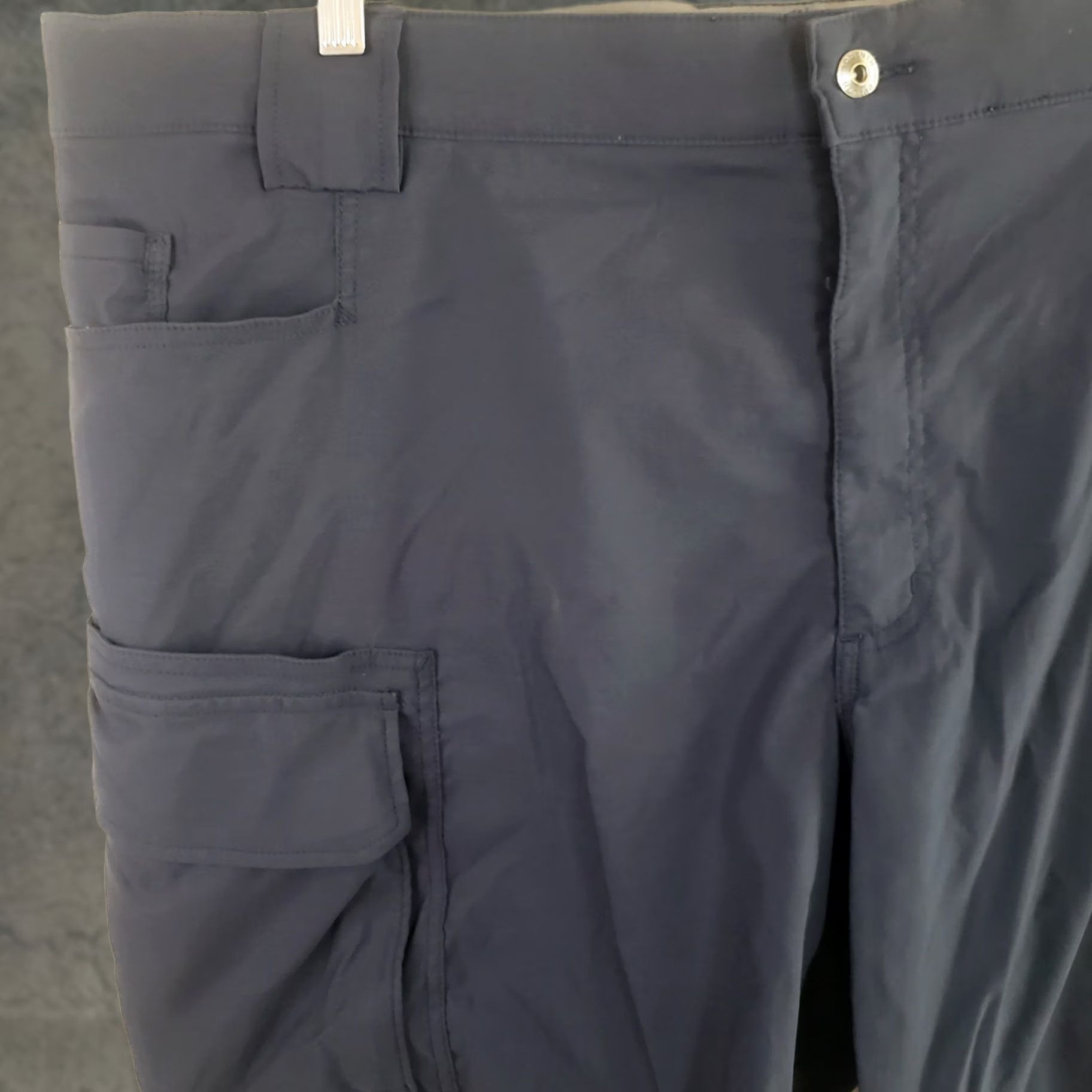 Duluth Trading Company Duluth Trading Co Flex Dry on the Fly Cargo Shorts Men's 46 Navy Nylon Stretch Size US 30 / EU 46 - 1 Thumbnail