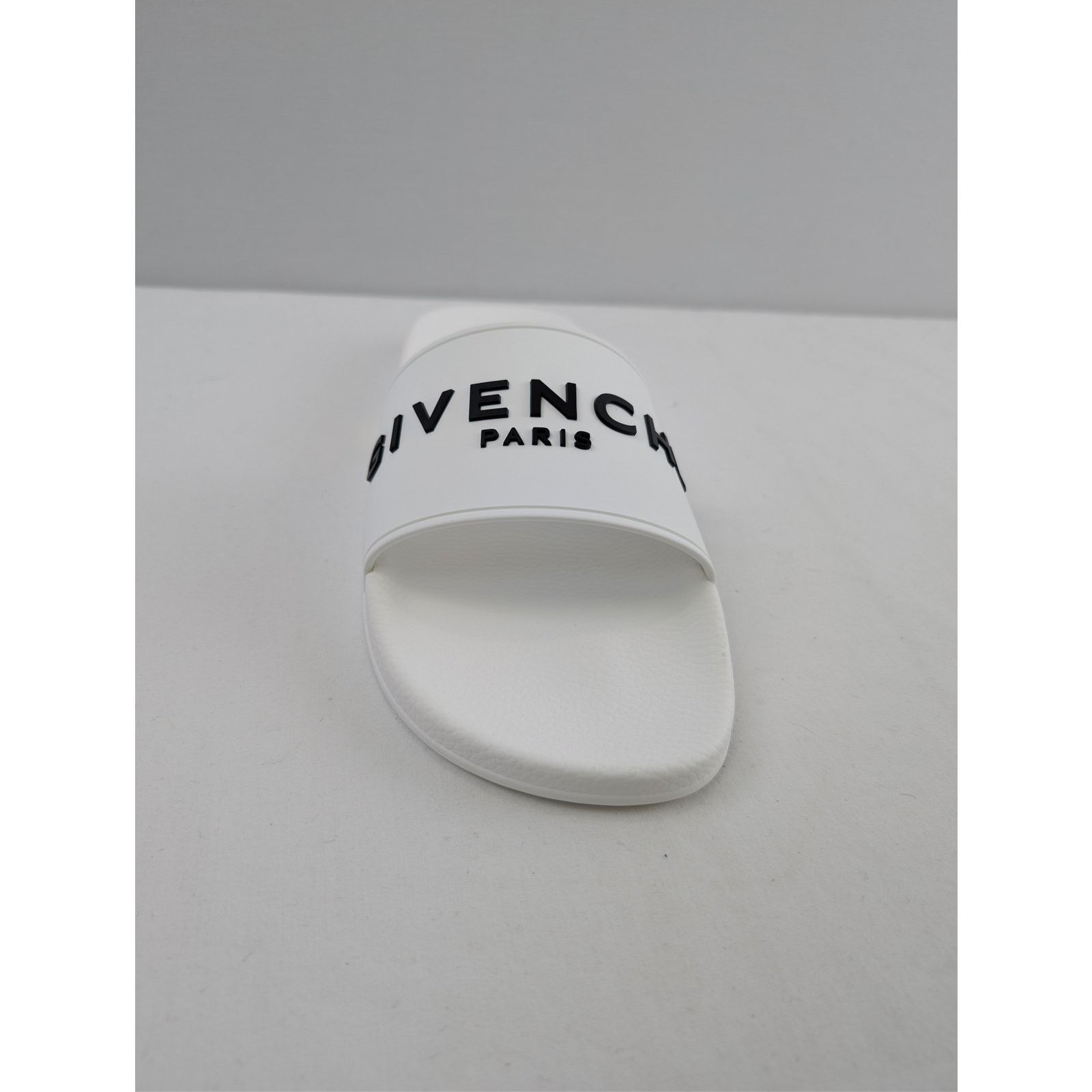 Givenchy o1rshd1 Q:3 / Slides Sandals Slipper in White Size US 11 / EU 44 - 11 Thumbnail