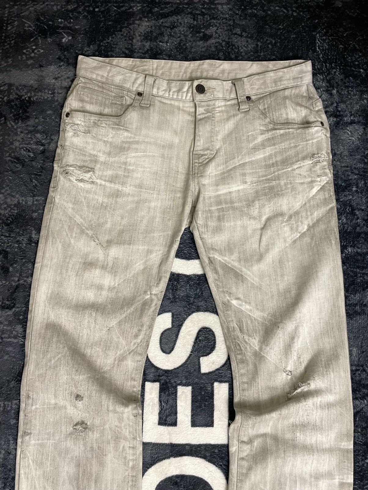 If Six Was Nine × Le Grande Bleu (L.G.B.) × Tornado Mart Tornado Mart Distressed Denim Size US 31 - 2 Thumbnail