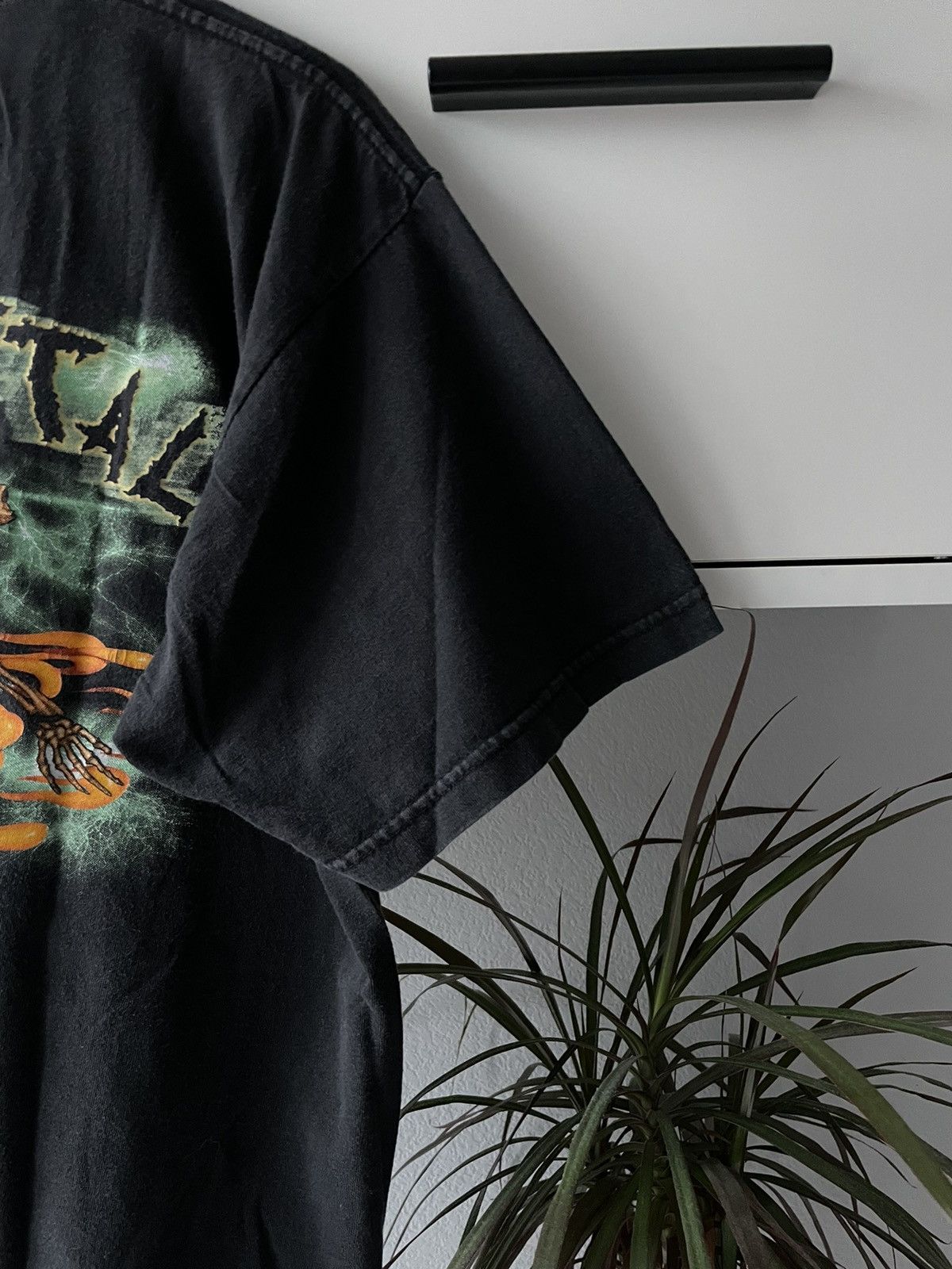 Vintage RARE 90’s Heavy Metal Skull Fire T-Shirt Lightning Punk Size US L / EU 52-54 / 3 - 10 Thumbnail