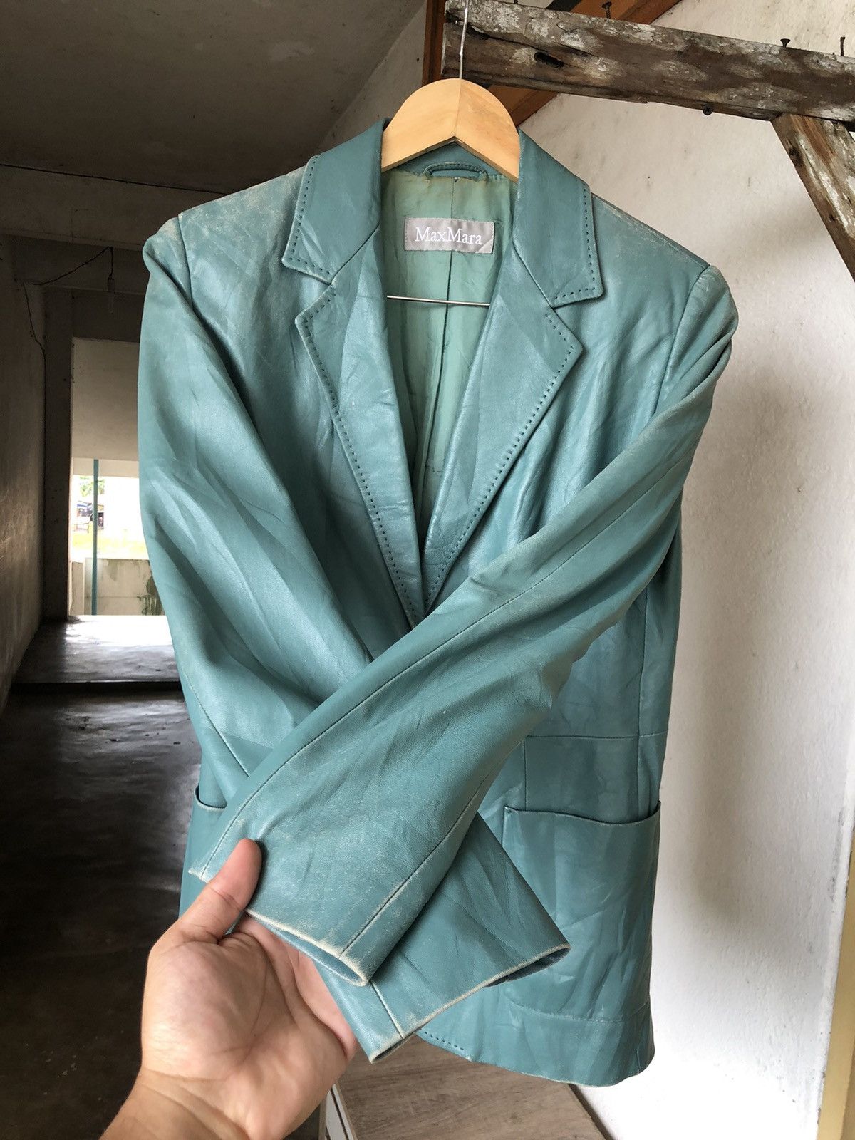 Vintage Vintage Max Mara Distressed Leather Blazer Jacket Size M / US 6-8 / IT 42-44 - 4 Thumbnail