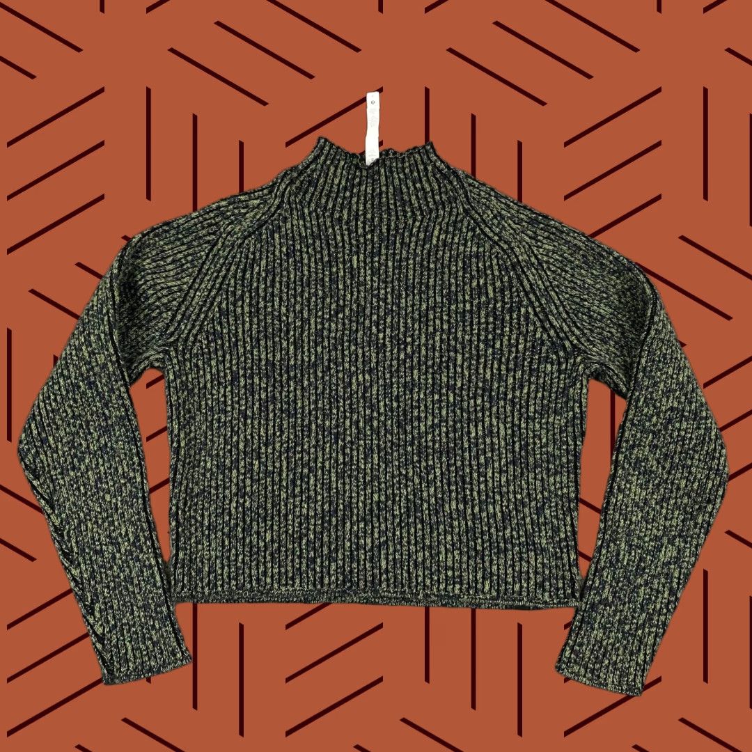 Lululemon VINTAGE Lululemon Sweater Women's 8 Knit Heavyweight Mock Neck Pullover Green Fall Winter Casual, Workwear Size M / US 6-8 / IT 42-44 - 1 Thumbnail