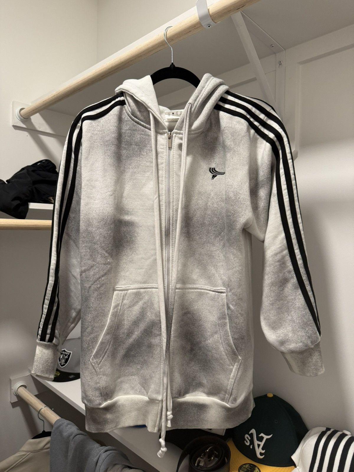YORI SPORT 5STRIPE PRINTED HOOD ZIP-UP