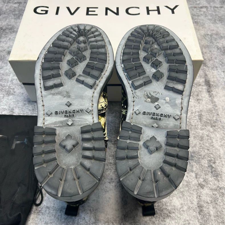 Givenchy Givenchy Distressed floral painted boots Size US 8 / EU 41 - 5 Thumbnail