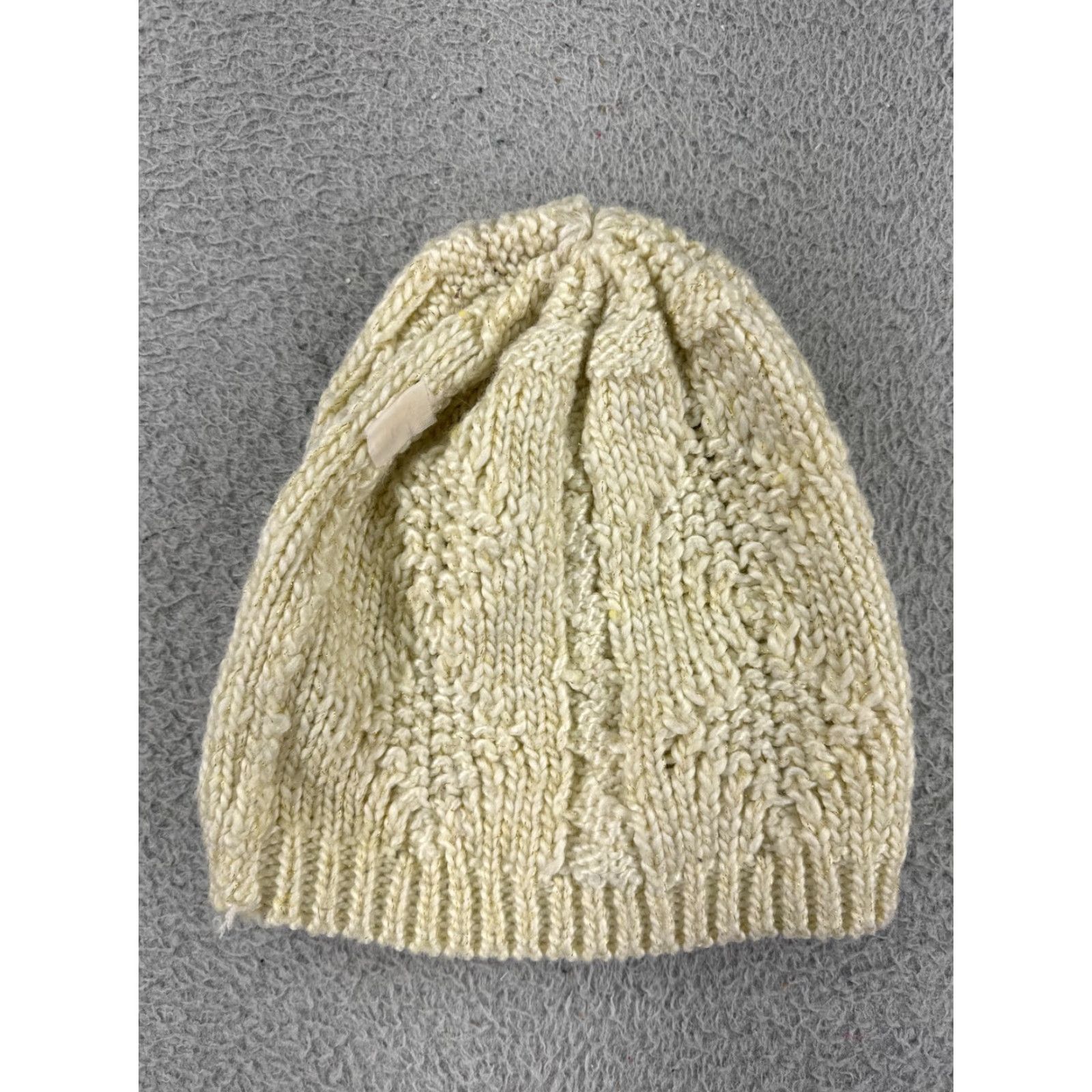 Vintage Womens Beanie Toque One Size Ivory Gold Metallic Knit Acrylic Snow Ski Camping Size ONE SIZE - 4 Thumbnail