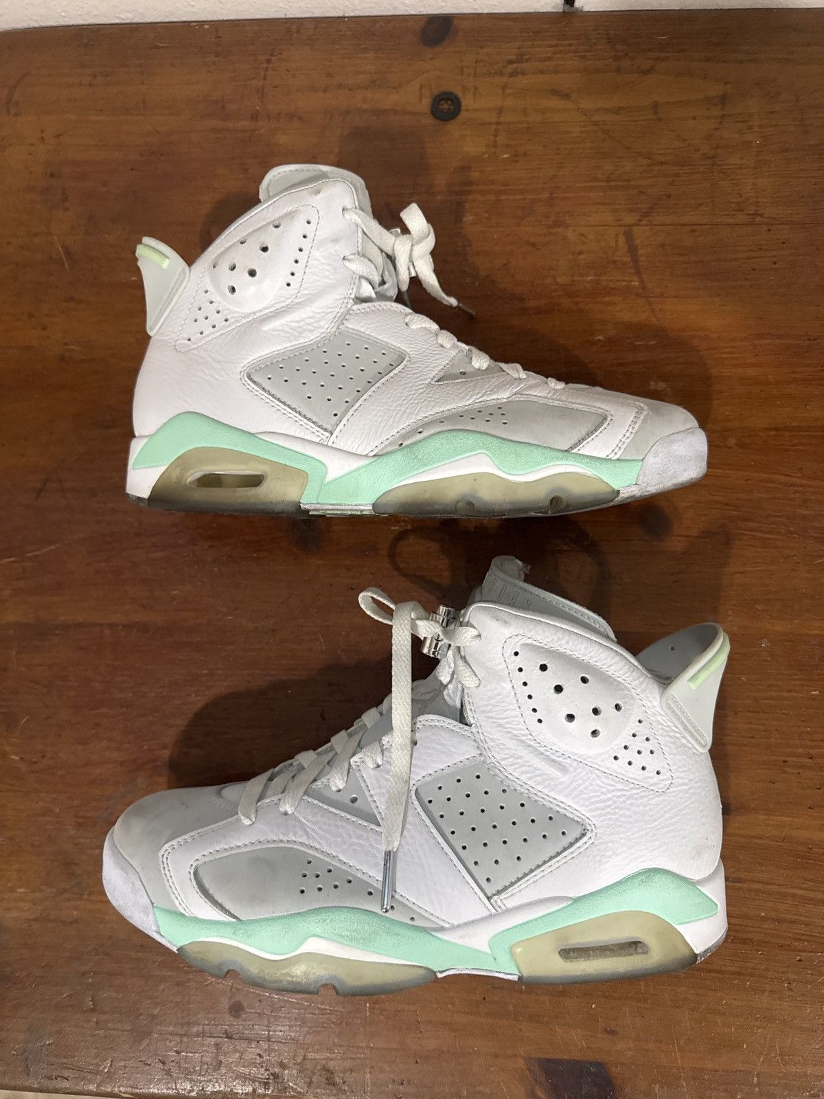 Jordan Brand Jordan 6 Mint Foam Size US 9 / IT 39 - 1 Thumbnail