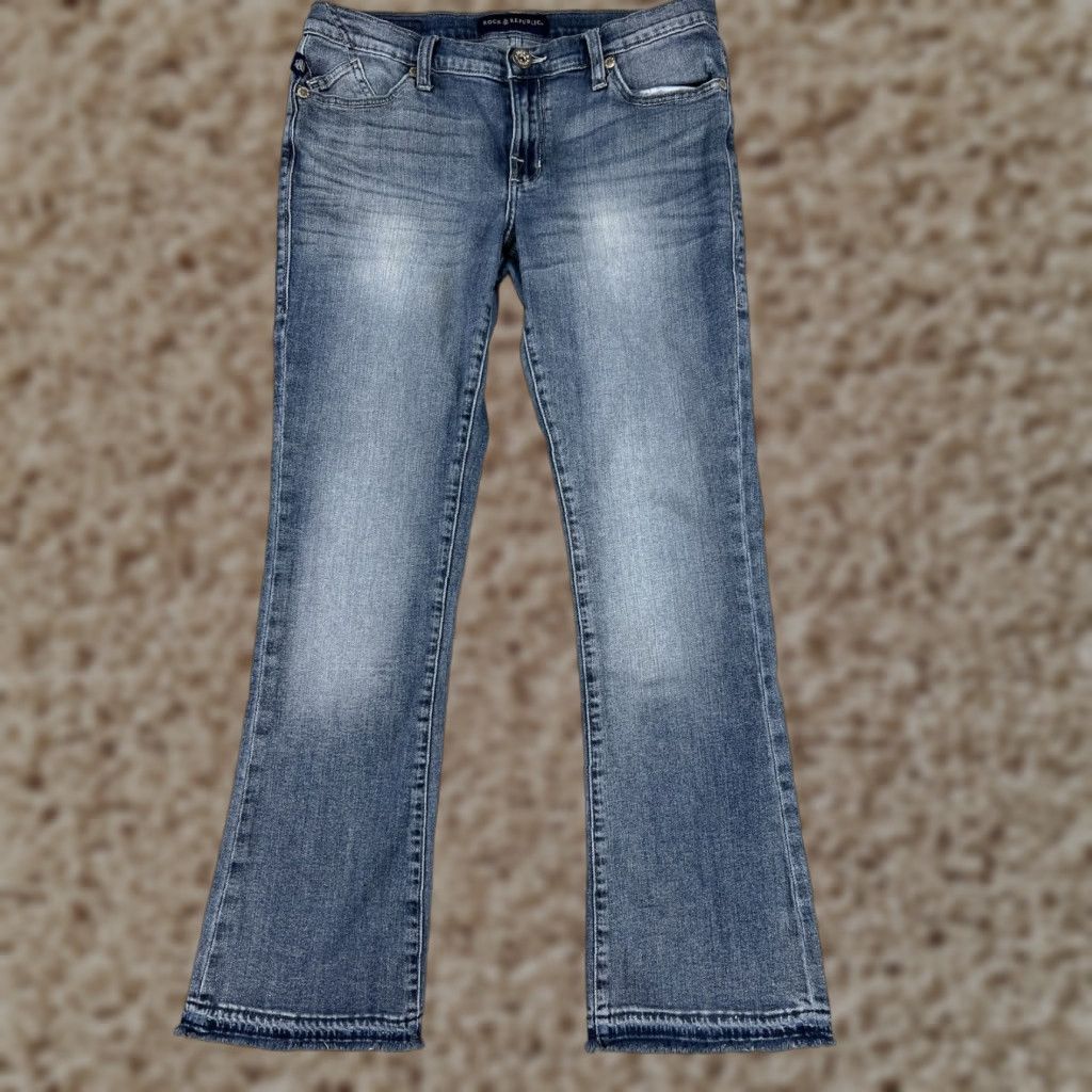 Vintage Rock & Republic Pants Womens 12 Blue Denim Bootcut Raw Hem Med Wash Western Size 34" / US 12 / IT 48 - 1 Thumbnail