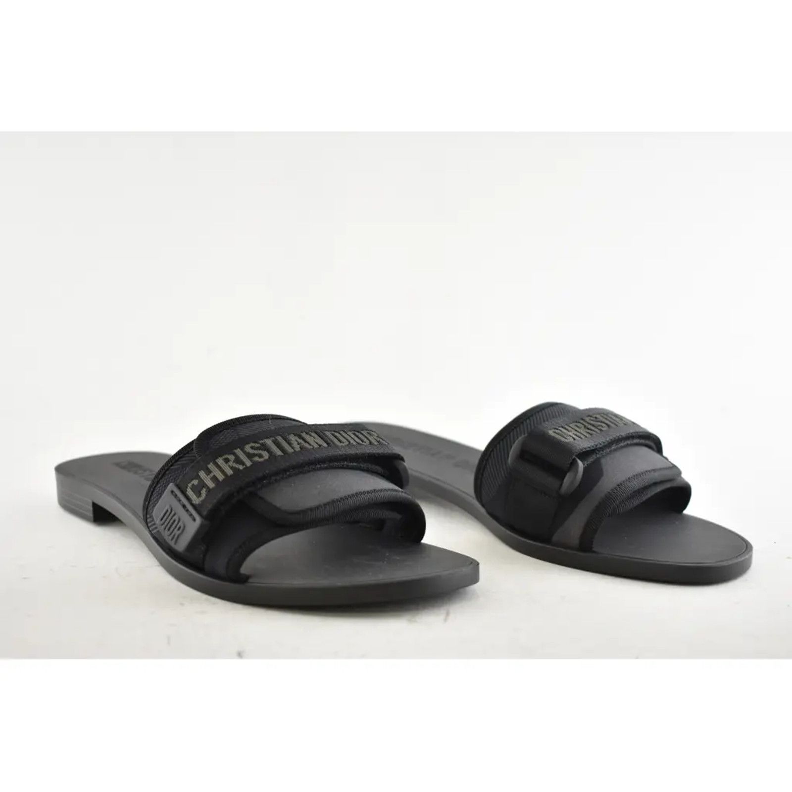 Dio(r)evolution Dway Rubber Logo Slide Mule Flat Sandal 42