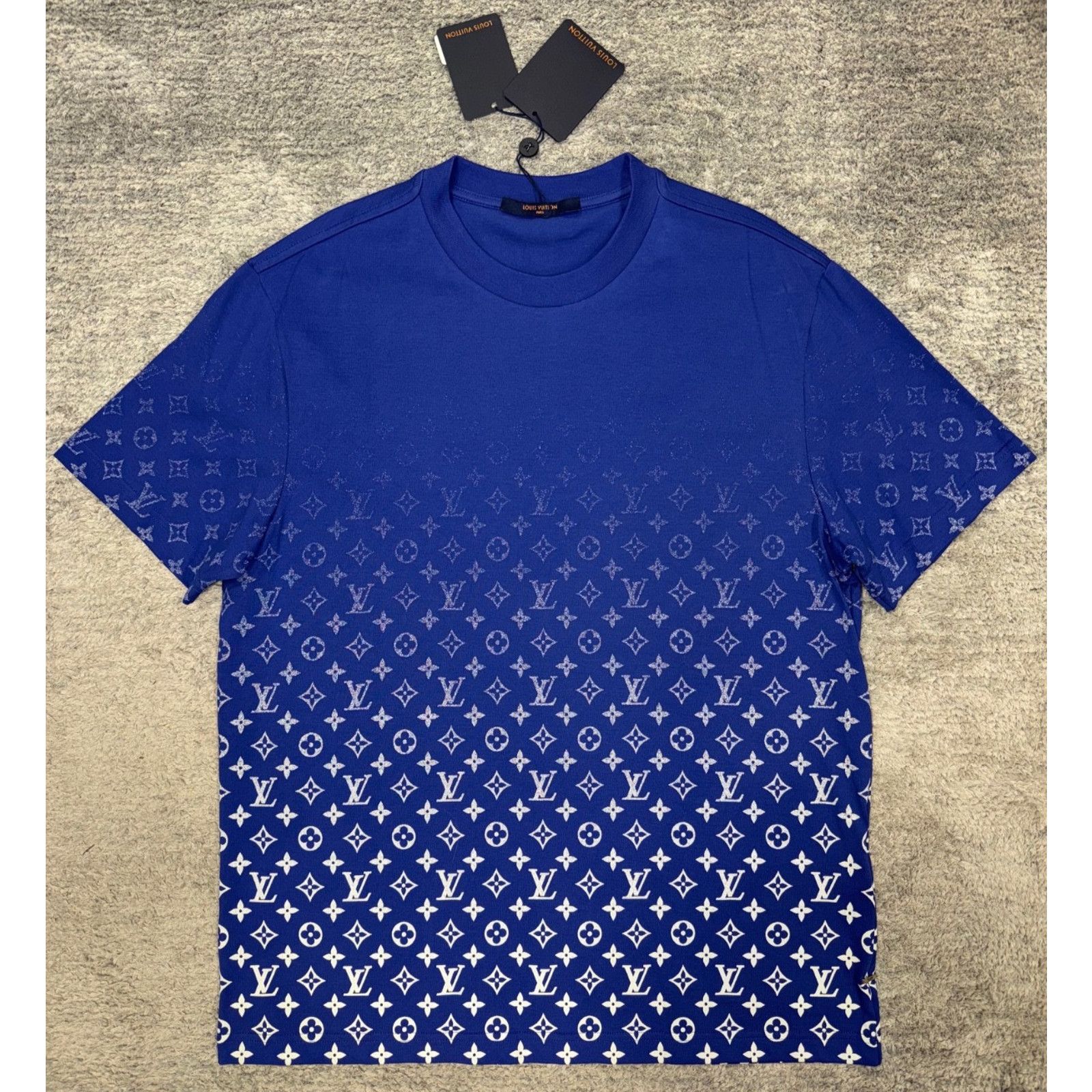 Louis Vuitton Louis Vuitton Gradient Short Sleeve T-Shirt Large L Size US L / EU 52-54 / 3 - 2 Thumbnail