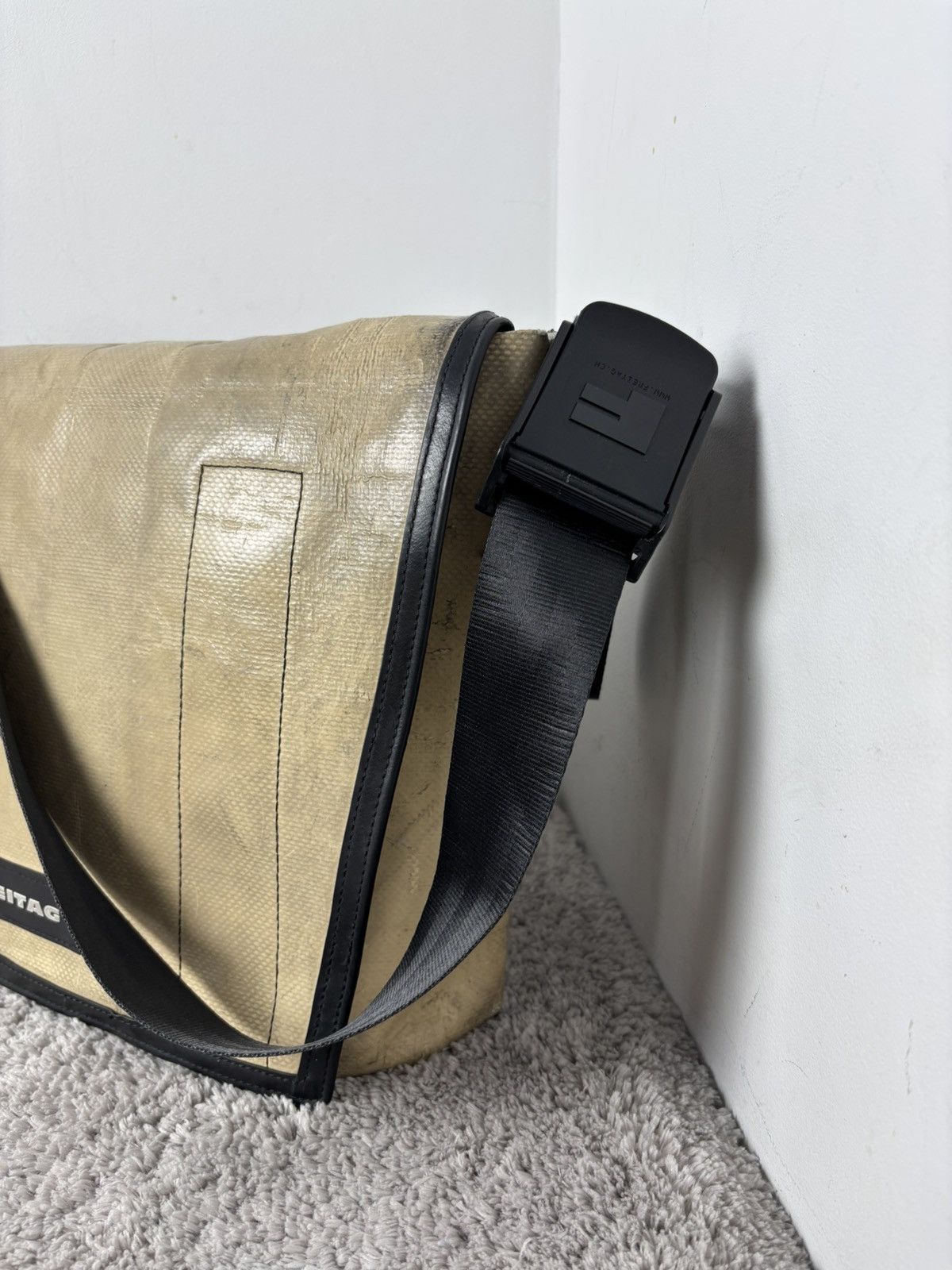 Freitag × Japanese Brand Freitag Recycled Messenger Crossbody Bag Size ONE SIZE - 6 Thumbnail