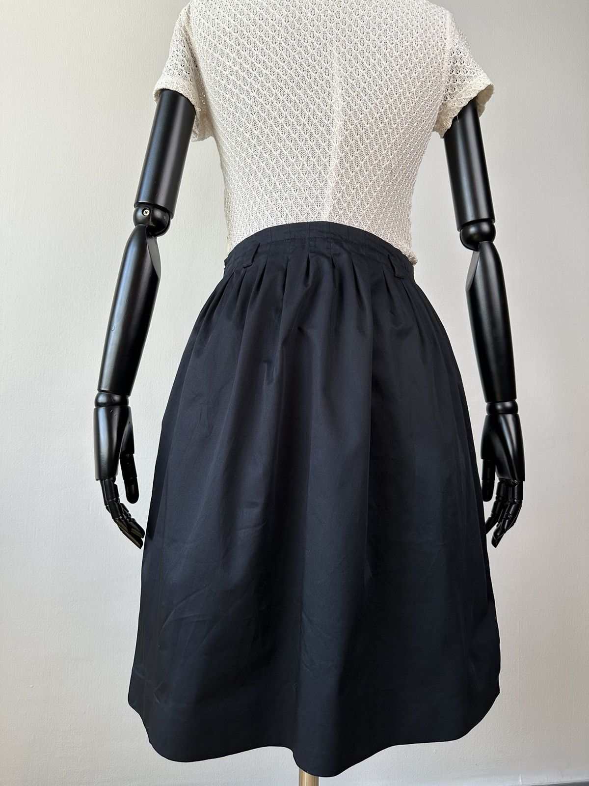 Moschino MOSCHINO Cream Black Lace Short Sleeve Pleated Dress Size M / US 6-8 / IT 42-44 - 13 Thumbnail