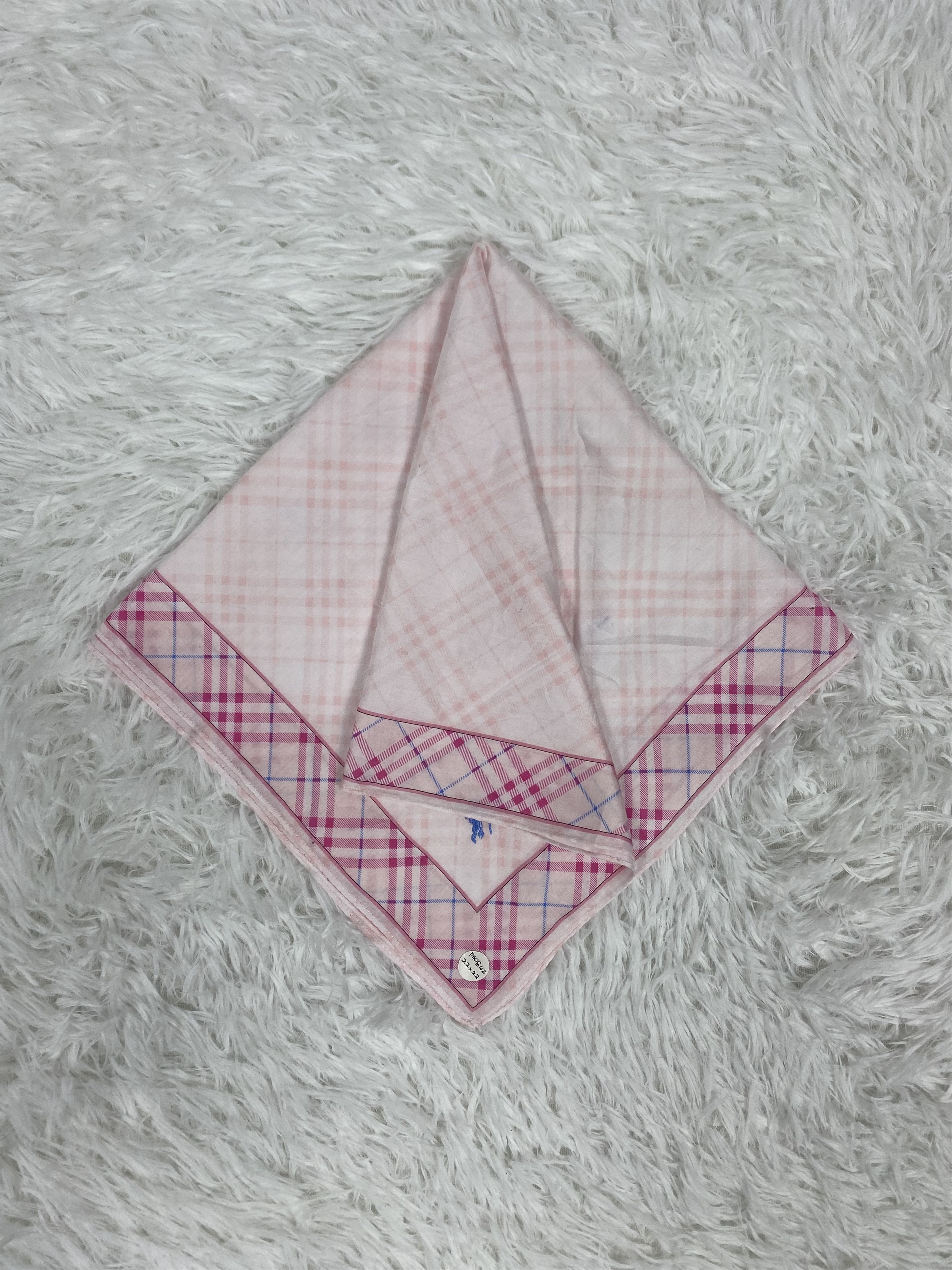 Burberry Vintage Burberry Handkerchief Neckerchief PH0542 Size ONE SIZE - 1 Thumbnail