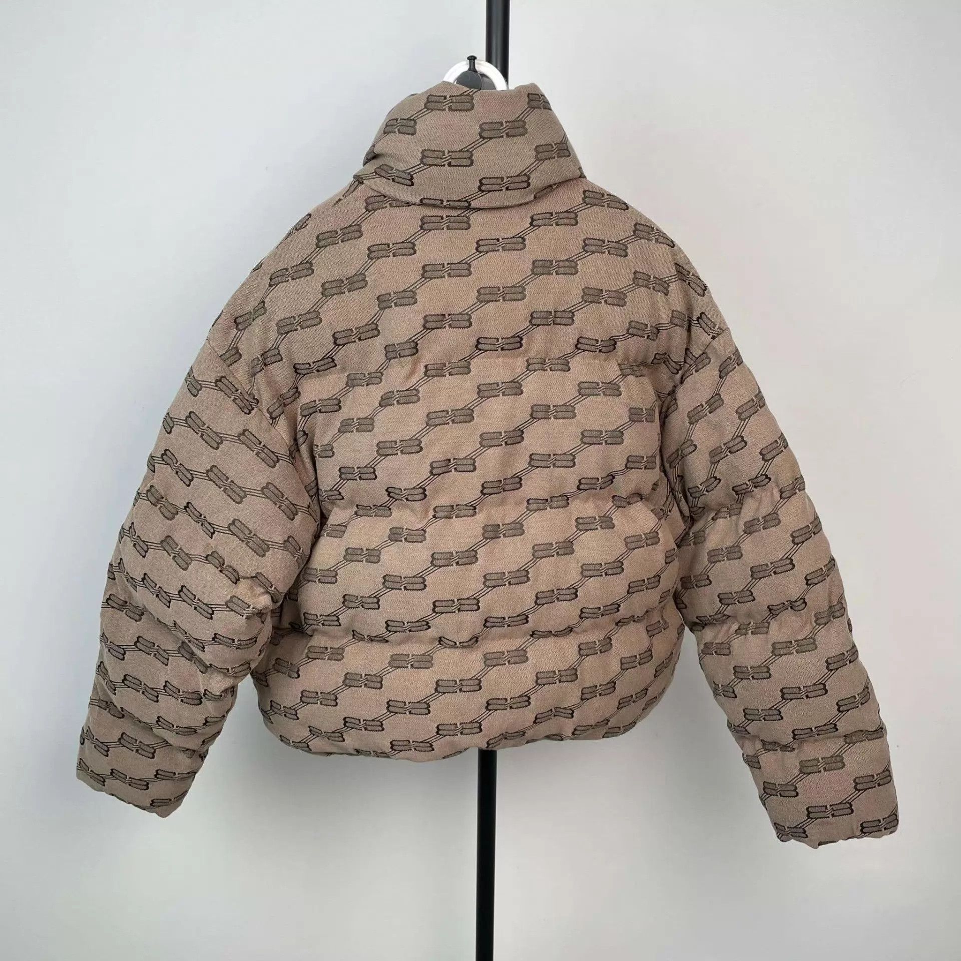 Balenciaga Balenciaga camel down jacket 36 Size XS / US 0-2 / IT 36-38 - 2 Thumbnail